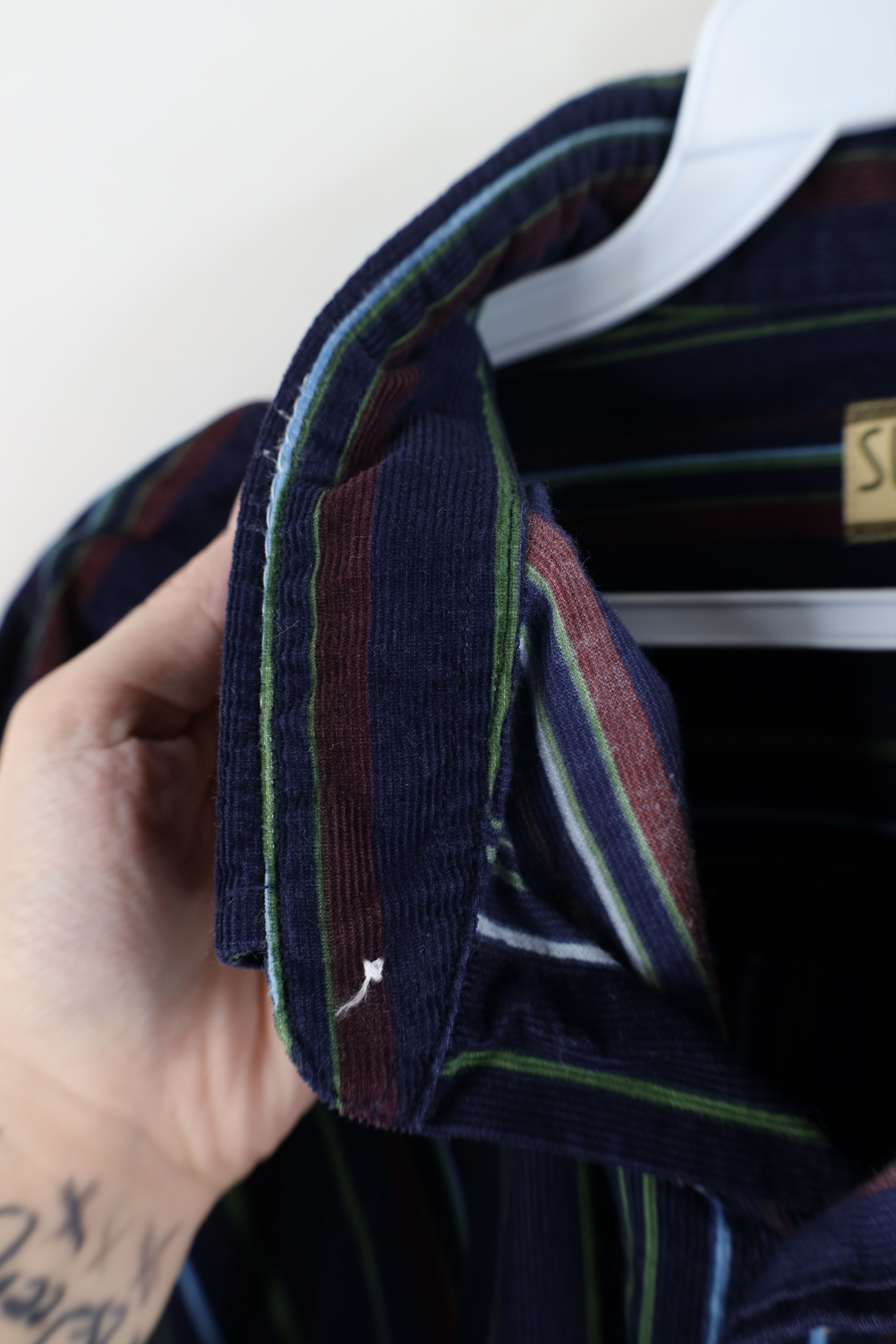 Vintage Vintage 90s Y2K Streetwear Corduroy Collared Button Shirt Size US XL / EU 56 / 4 - 8 Thumbnail