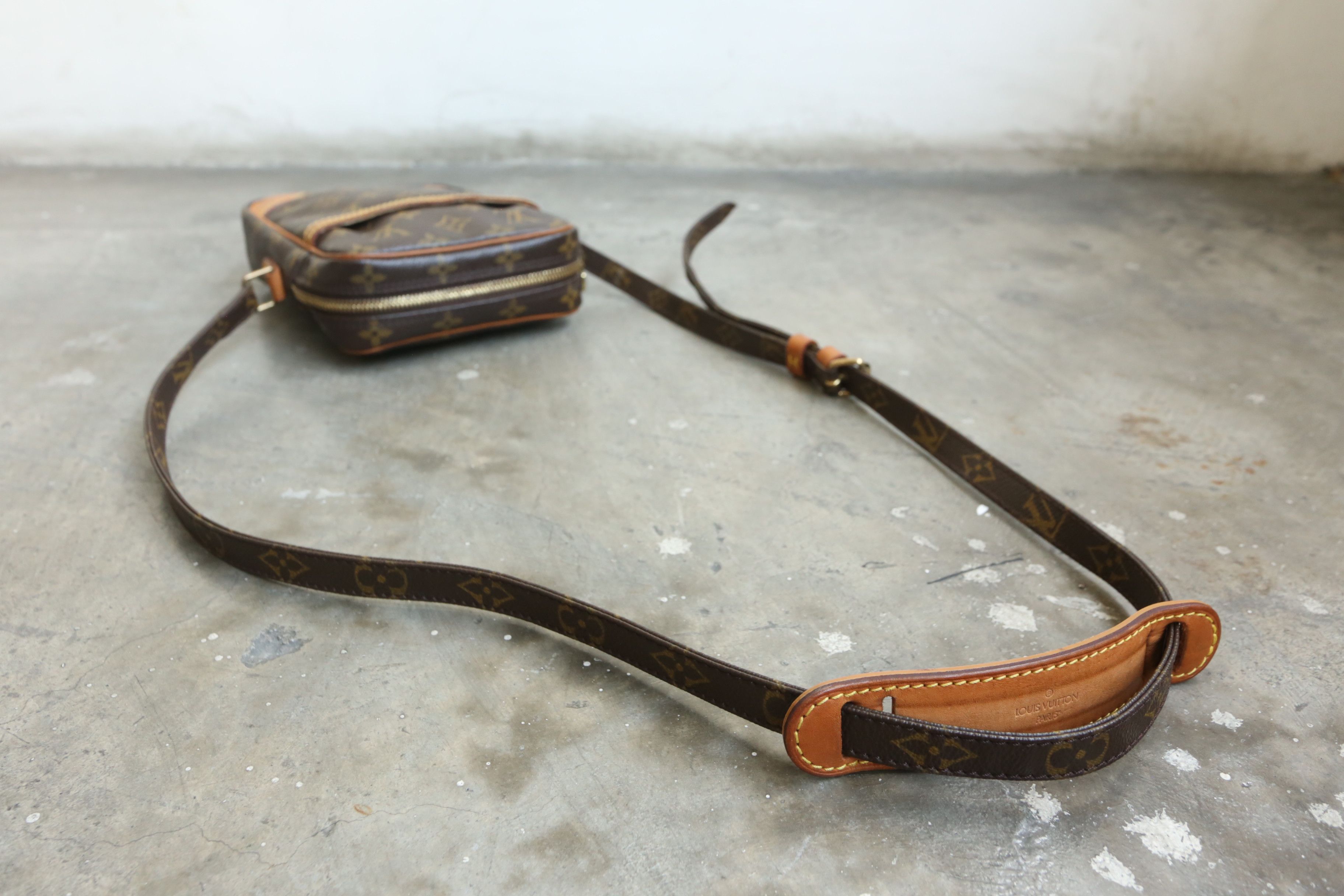 Louis Vuitton Louis Vuitton - Marc Jacobs - 2003 - LV Monogram Danube Size ONE SIZE - 4 Thumbnail