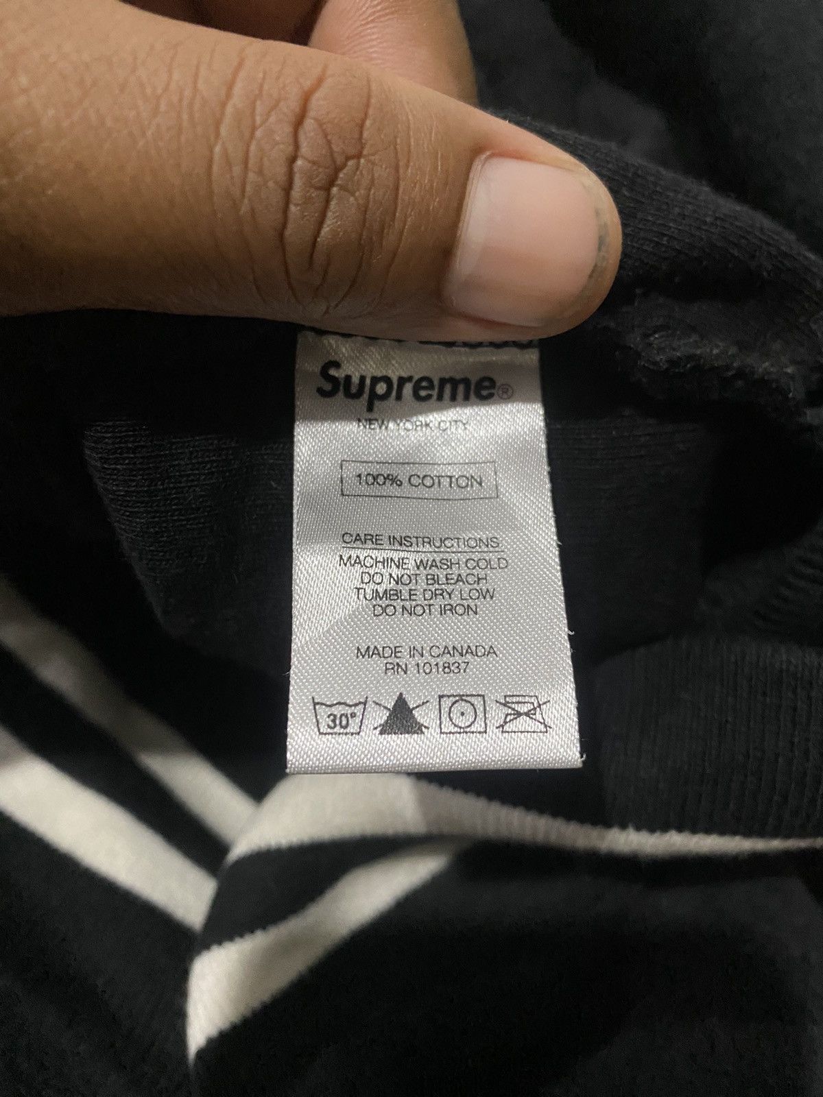 Supreme SUPREME HOODIES SPELL OUT MADE IN CANADA Size US S / EU 44-46 / 1 - 9 Thumbnail