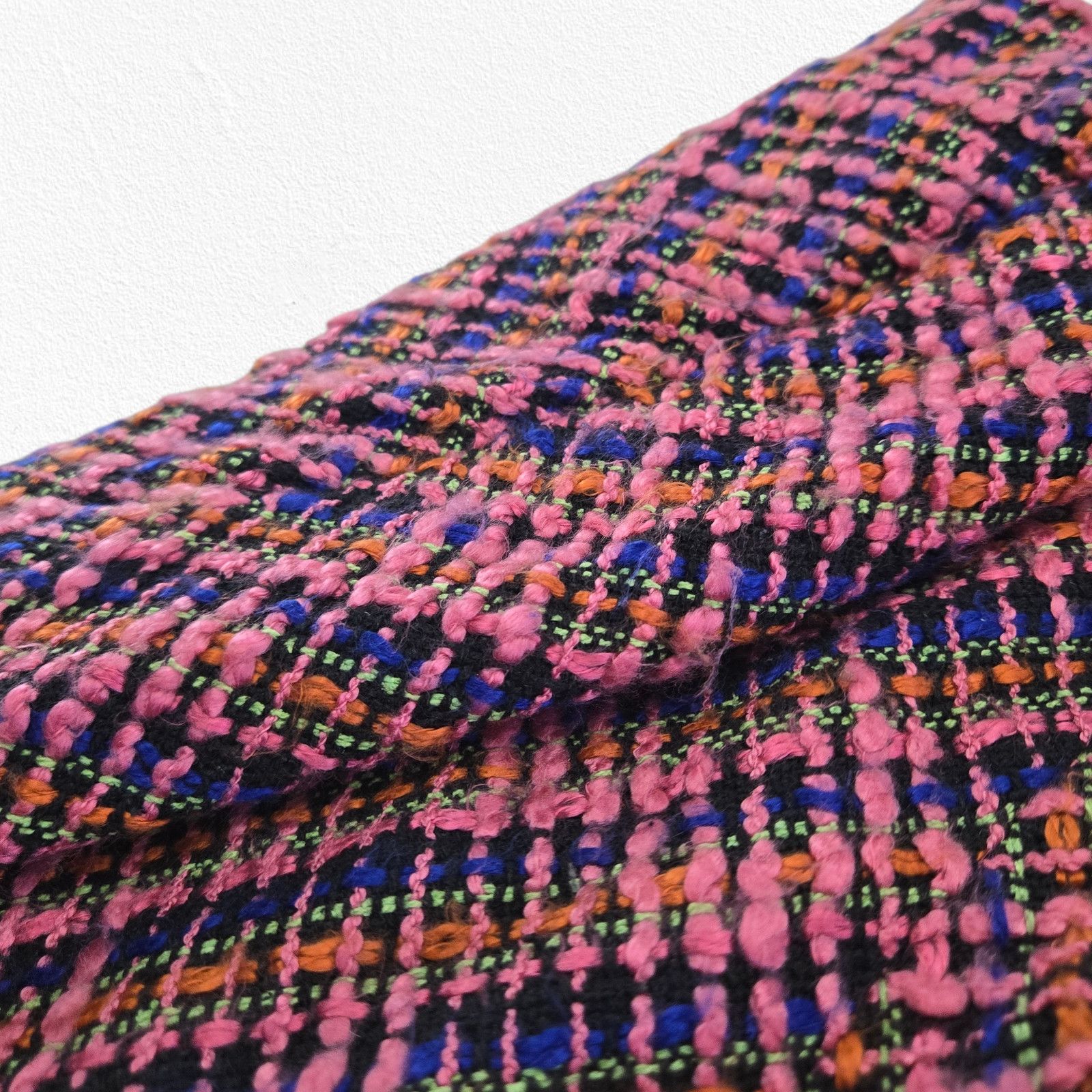 Vintage Y2K Pink Tweed Fringe Skirt Silk Blend Size 8 Size 30" / US 8 / IT 44 - 9 Thumbnail
