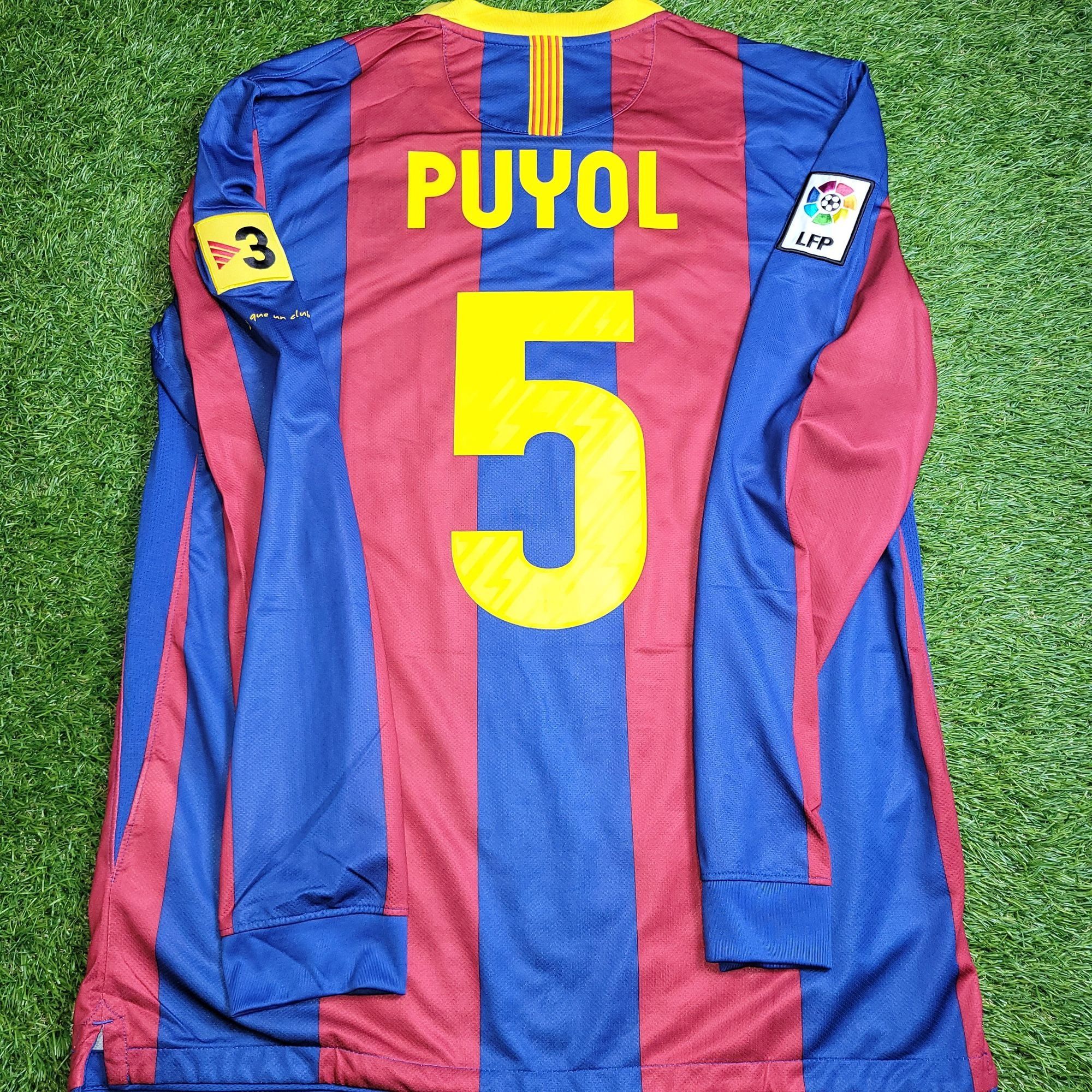 Nike Puyol Barcelona Home 2010 2011 Long Sleeve Soccer Jersey L Size US L / EU 52-54 / 3 - 1 Thumbnail