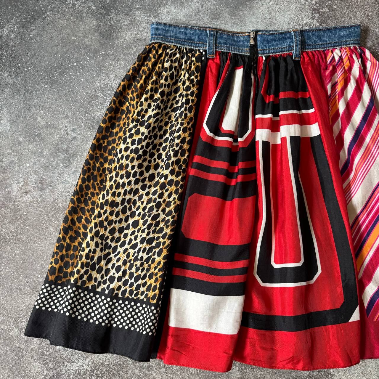 Dolce & Gabbana Dolce & Gabbana D&G Multicolor Silk Skirt Size 27" / US 4 / IT 40 - 10 Thumbnail