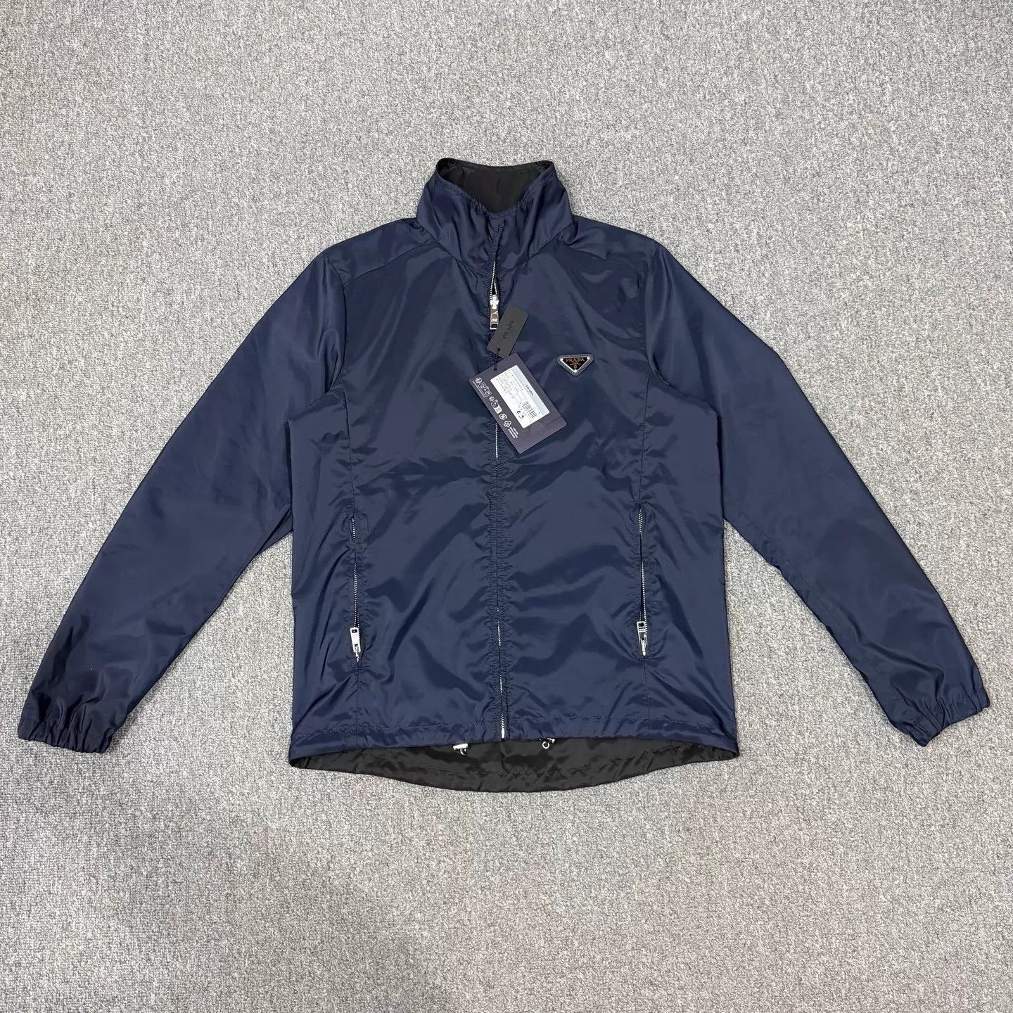 Prada Prada 26 Black Blue 2-tone Nylon T Jacket 50 Size US M / EU 48-50 / 2 - 1 Thumbnail