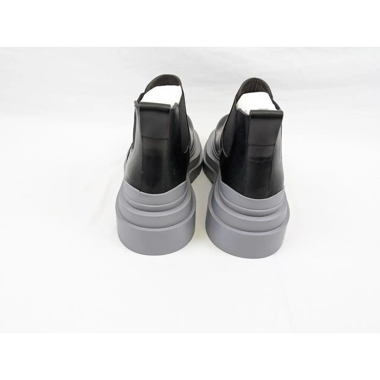 Bottega Veneta o1rshd1 Military Calf Tire Ankle Boot in Black Size US 10.5 / EU 43-44 - 3 Thumbnail
