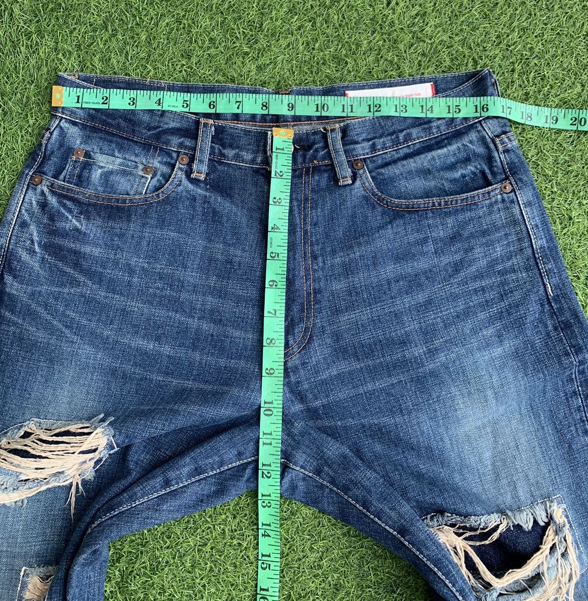 FOB Factory Vintage FOB Factory Torn Patch Jeans Distressed Size US 33 - 16 Thumbnail