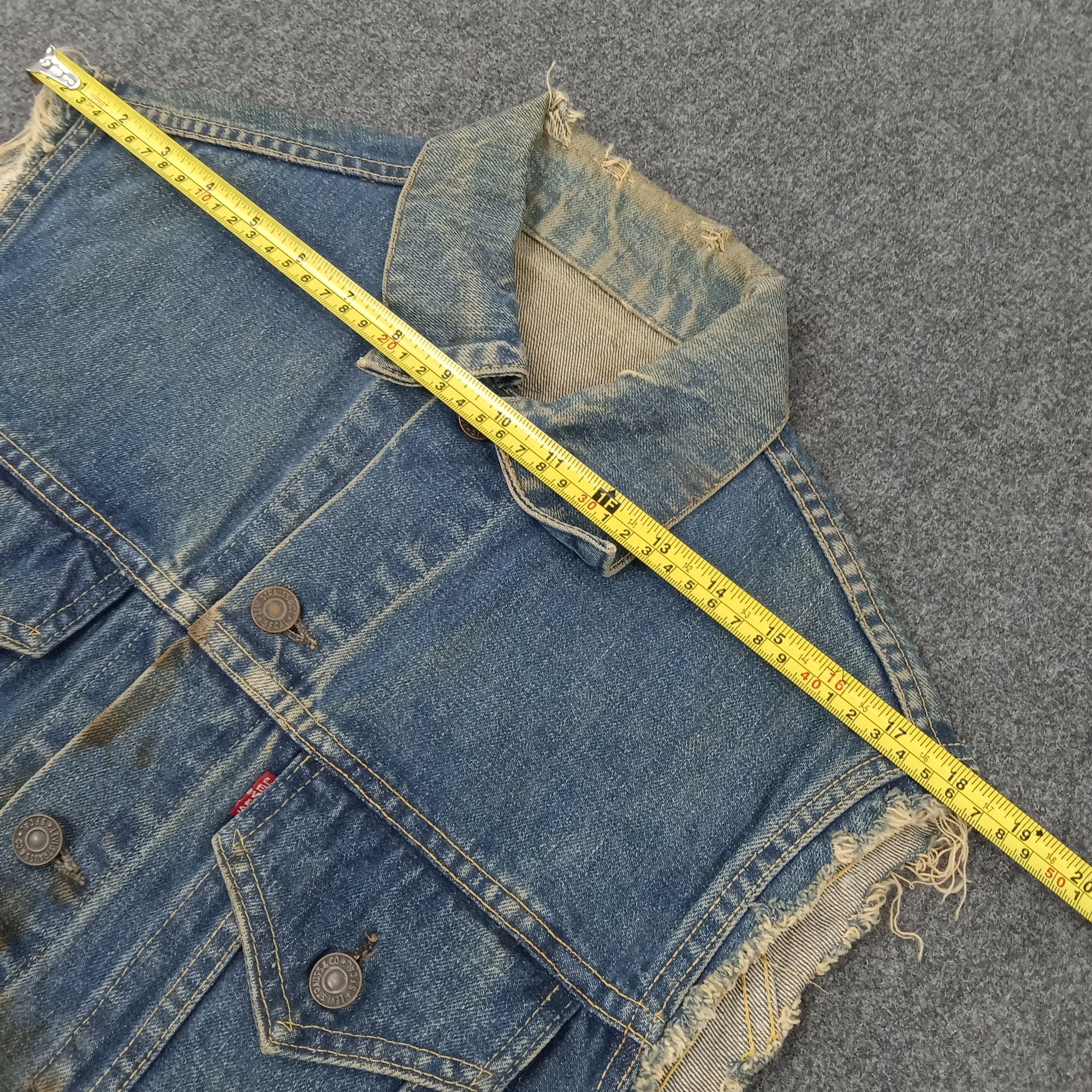 Levi's × Vintage Levi's 501 Big E Distressed Sleeveless Denim Jacket C214N12 Size US S / EU 44-46 / 1 - 8 Thumbnail