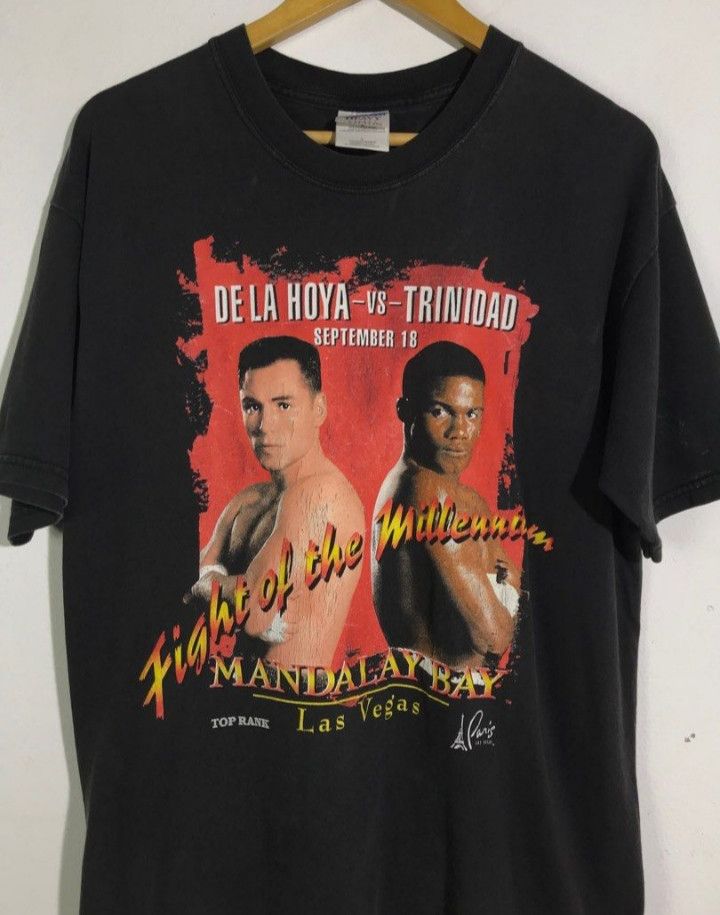 Vintage Vintage 90s De La Hoya Vs Trinidad Boxing Shirt Size US L / EU 52-54 / 3 - 3 Thumbnail
