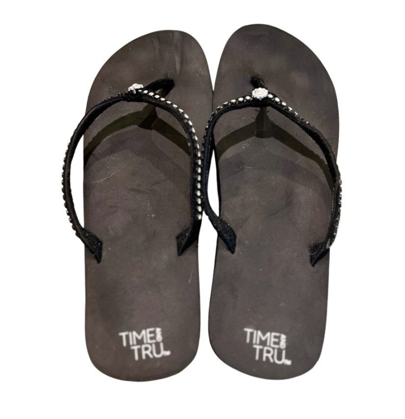 Other NWOT Time and Tru Brown Rhinestone Size 7/8 Thong Sandals Size US 7.5 / IT 37.5 - 1 Thumbnail