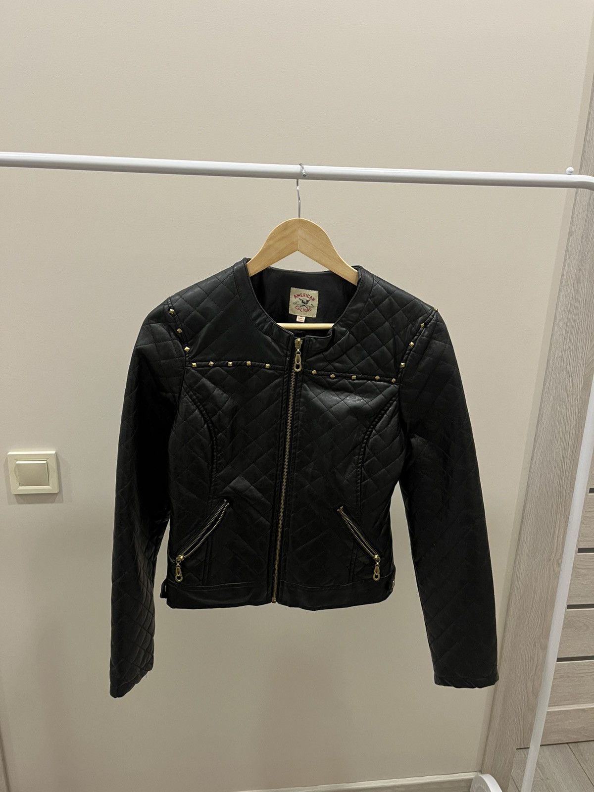 Vintage Vintage 90s Woman Cropped Boxy Leather Racing Jacket Hype Size M / US 6-8 / IT 42-44 - 1 Thumbnail