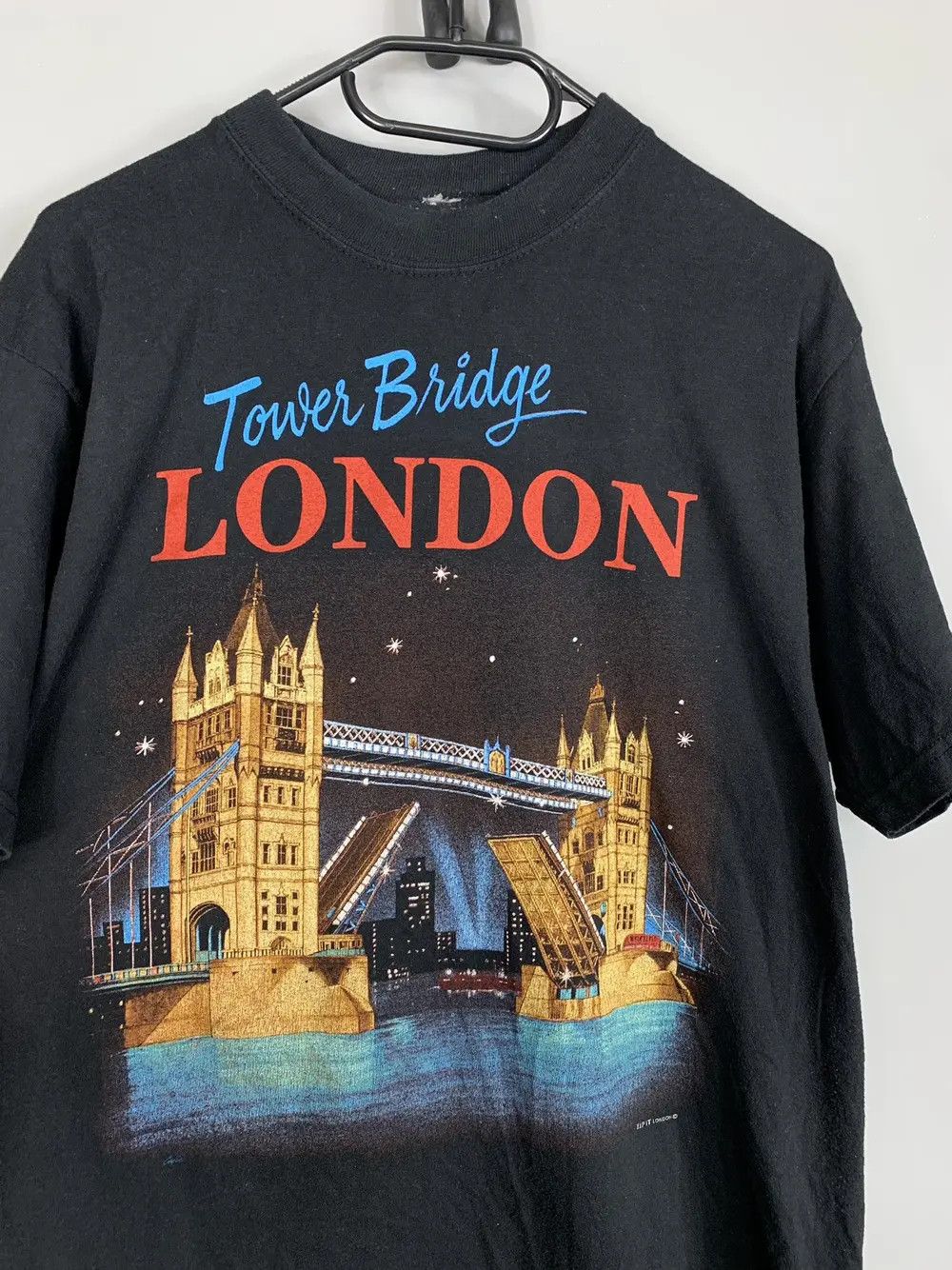 Vintage Beautiful Vintage 00s London England Tee Tshirt Full Print Size US M / EU 48-50 / 2 - 2 Thumbnail