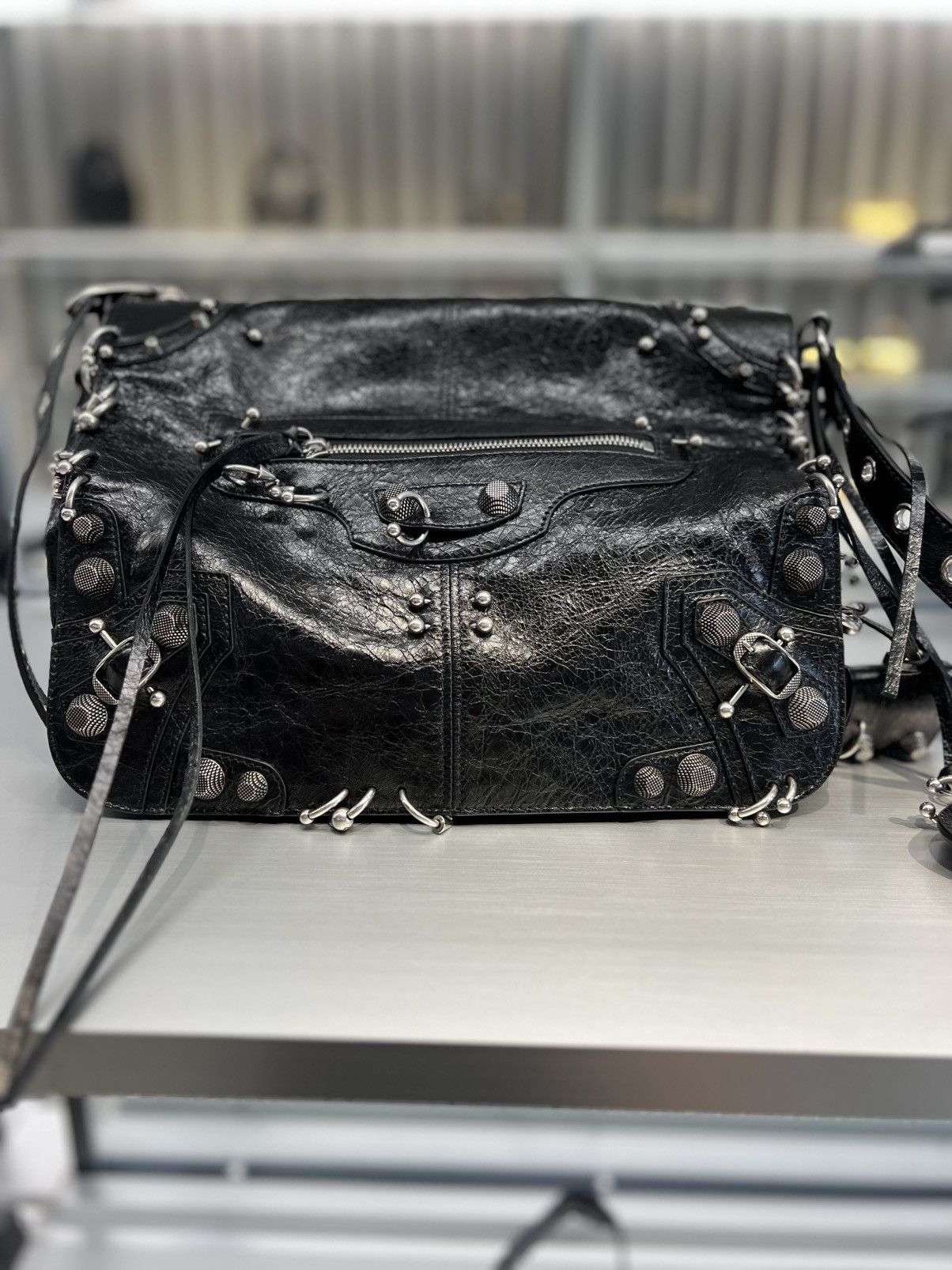 Balenciaga Balenciaga flap Cagole leather piercing bag Size ONE SIZE - 1 Thumbnail