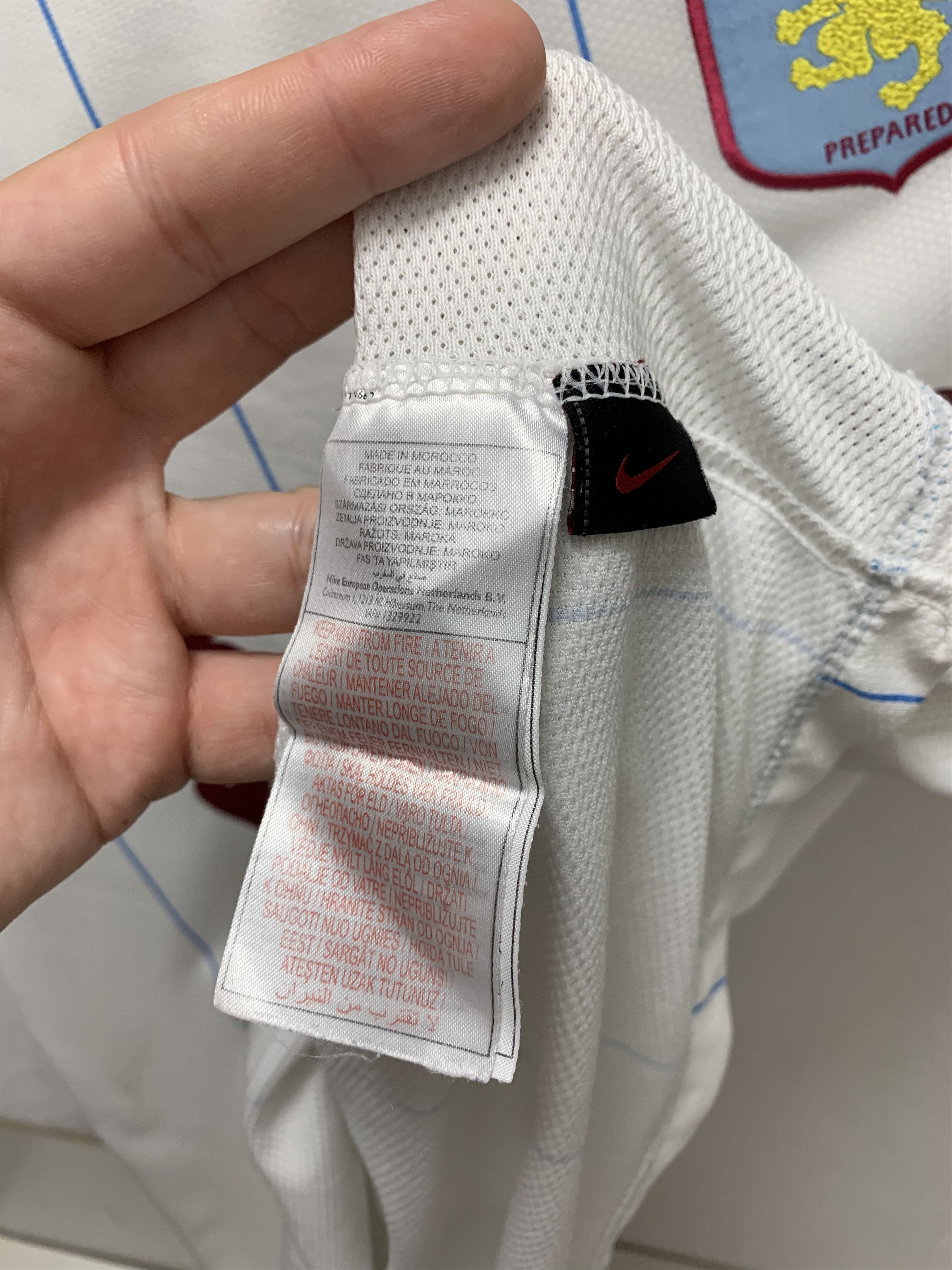Nike Young 7 Nike Aston Villa AVFC 07/08 vintage soccer jersey m Size US M / EU 48-50 / 2 - 9 Thumbnail