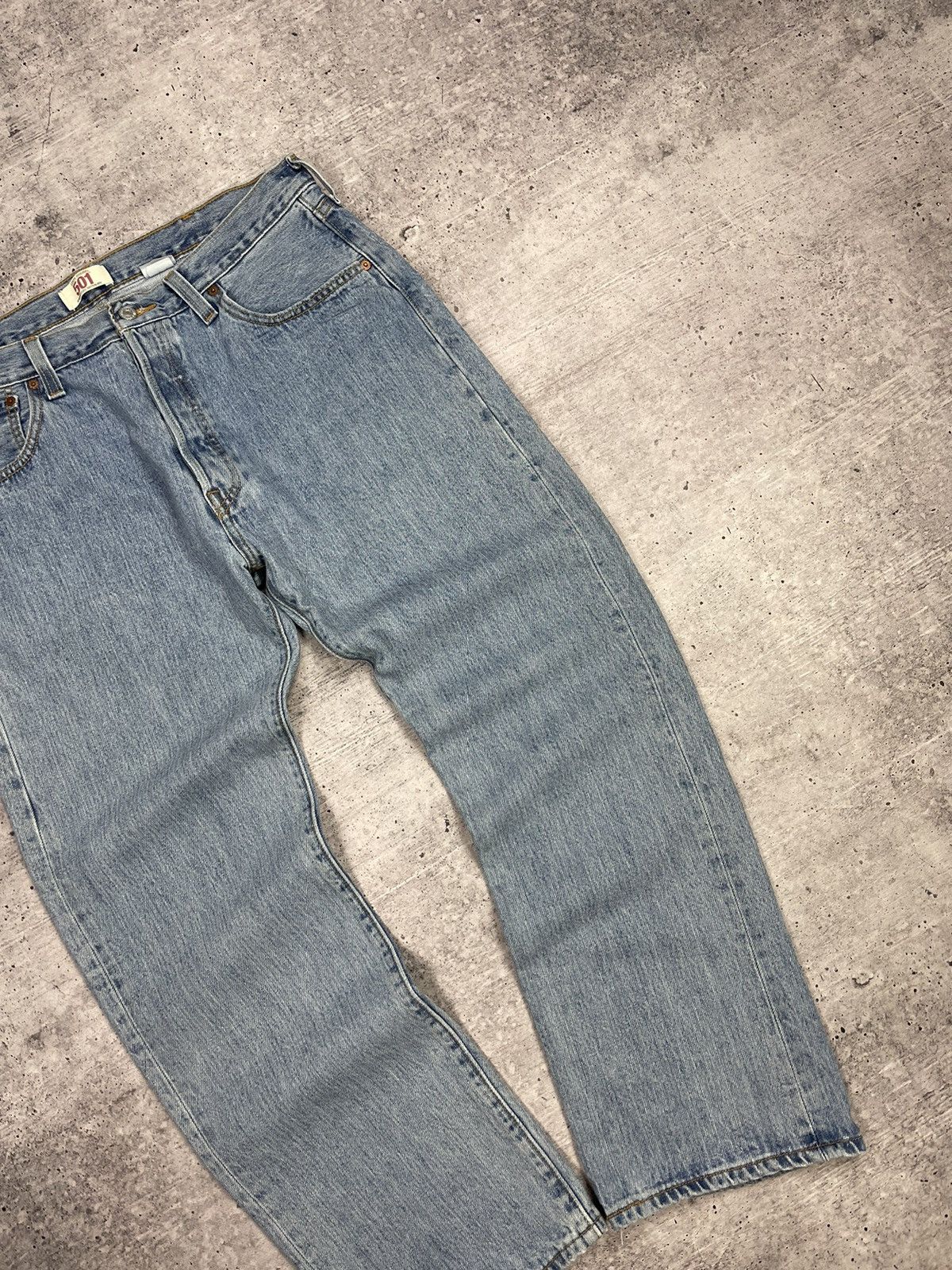 Levi's × Vintage Vintage Levi’s 501 Y2K Style Blue Stonewashed Denim Jeans Size US 36 / EU 52 - 7 Thumbnail