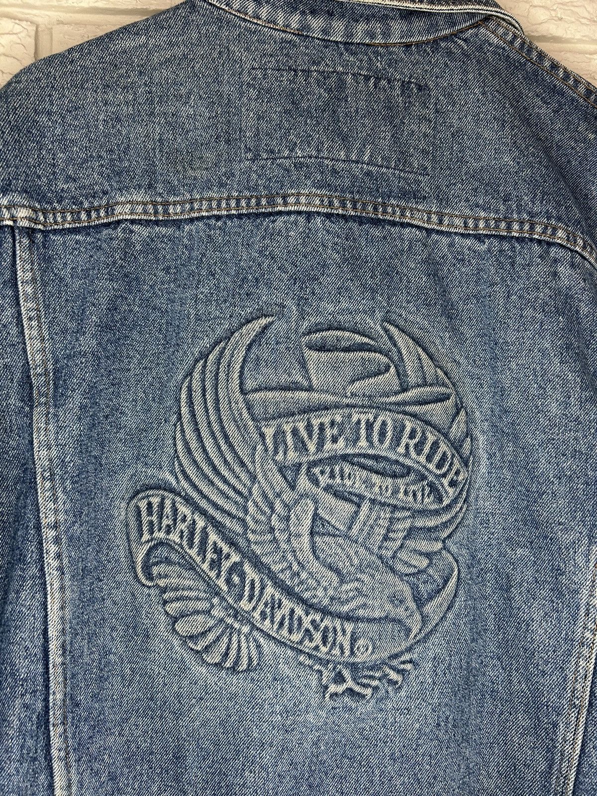 Harley Davidson Vintage 90s Harley Davidson Embossed Denim Jacket Size US XL / EU 56 / 4 - 5 Thumbnail