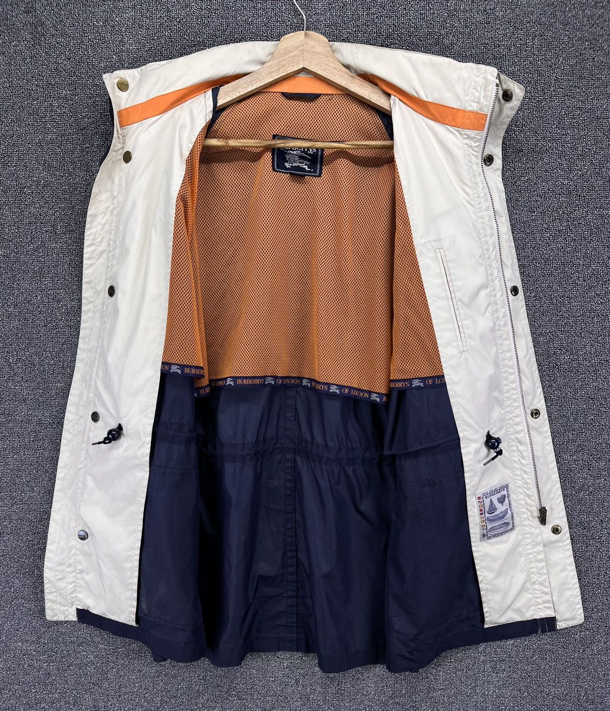 Burberry Vintage 90s Burberry Luxury Rare Zip Up Trashed Jacket Size US M / EU 48-50 / 2 - 6 Thumbnail