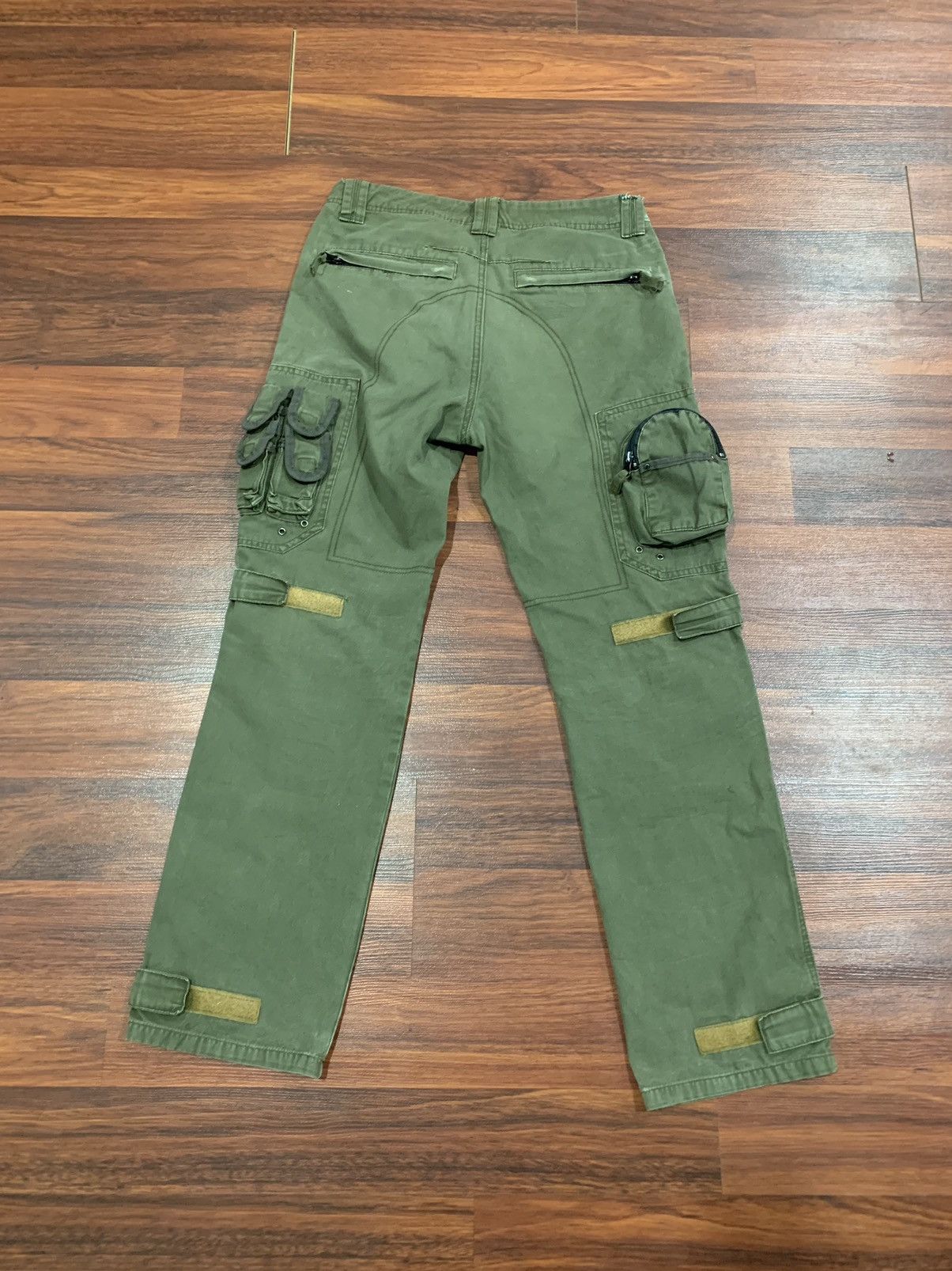 Japanese Brand Army Inspired Cargo Pants Size US 32 / EU 48 - 2 Thumbnail
