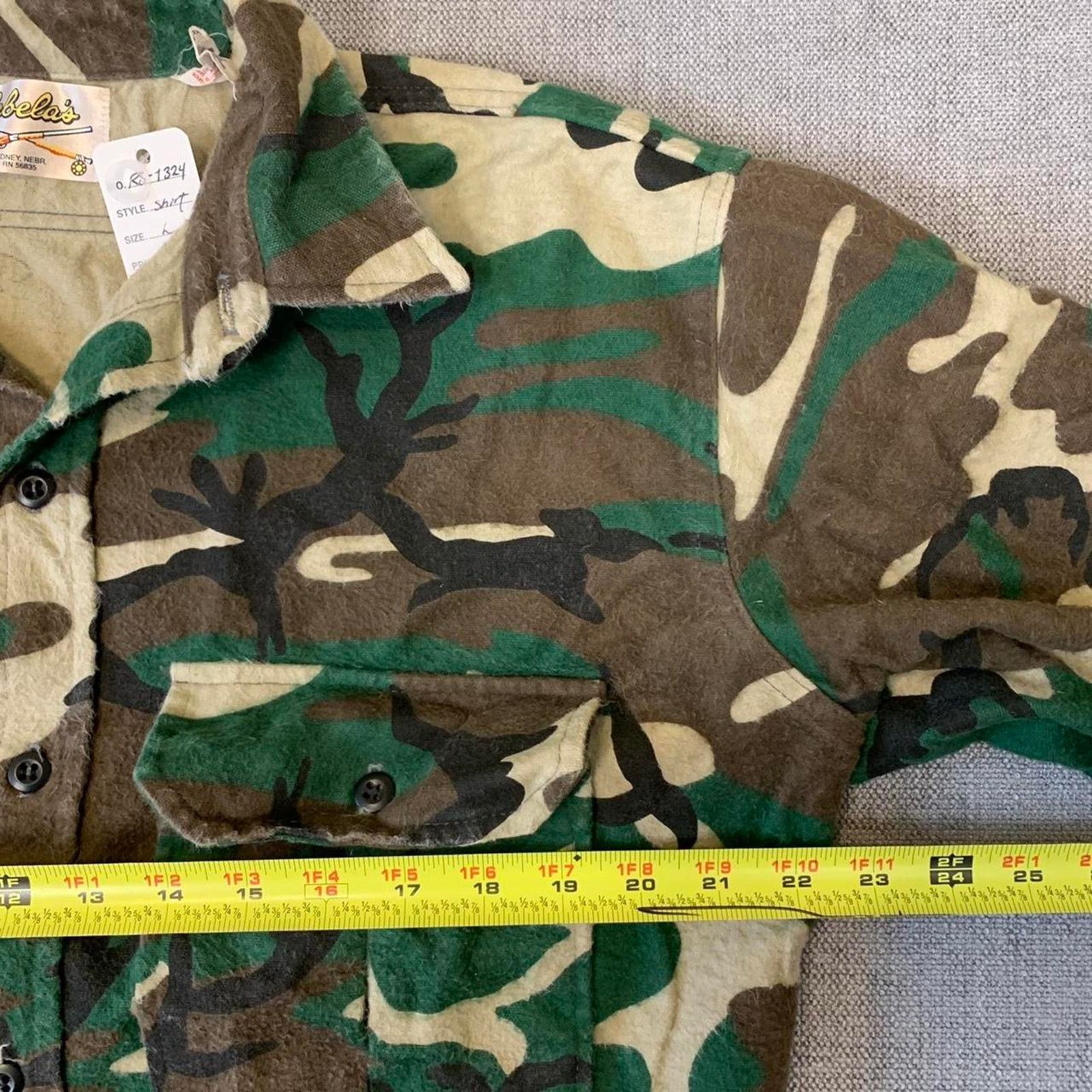 Vintage Vintage Cabela's Woodland Camo button up flannel shirt Size US L / EU 52-54 / 3 - 5 Thumbnail