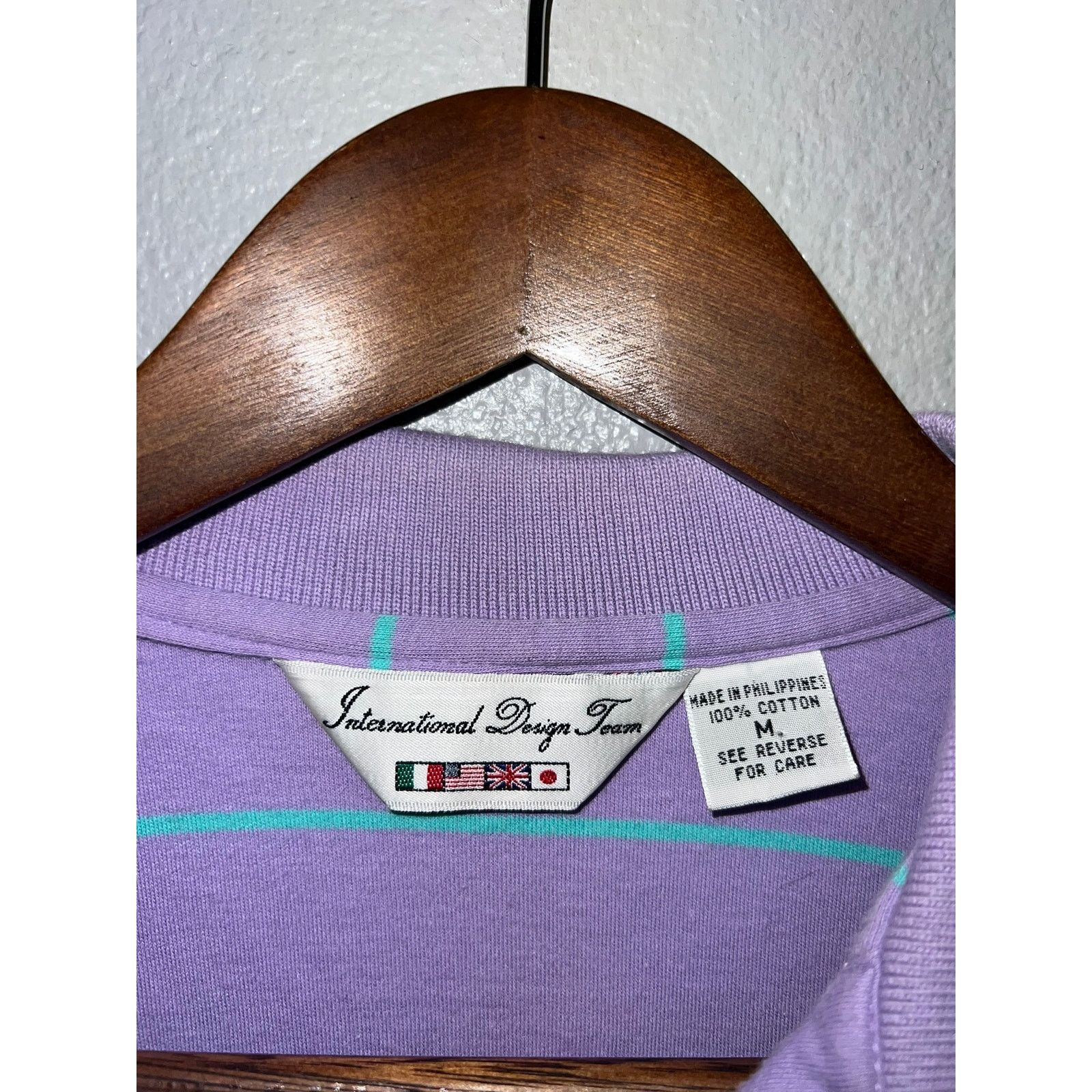 Vintage Vintage Purple Polo Shirt International Design Team Medium Size US M / EU 48-50 / 2 - 5 Thumbnail