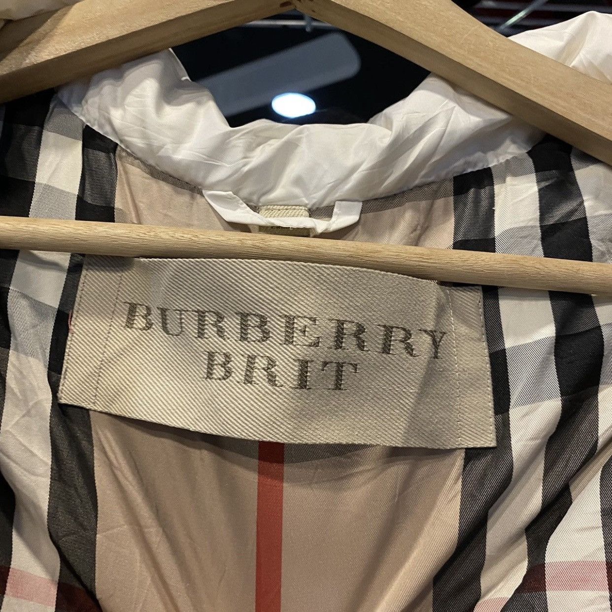 Burberry Burberry Brit White Diamond Quilted Jacket Classic Puffer Size US S / EU 44-46 / 1 - 18 Thumbnail