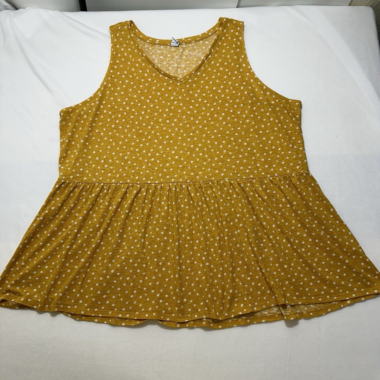 Old Navy Old Navy Women's 3X Yellow White Polka Dot Linen Tank Top Size 3XL / US 20-22 - 1 Thumbnail