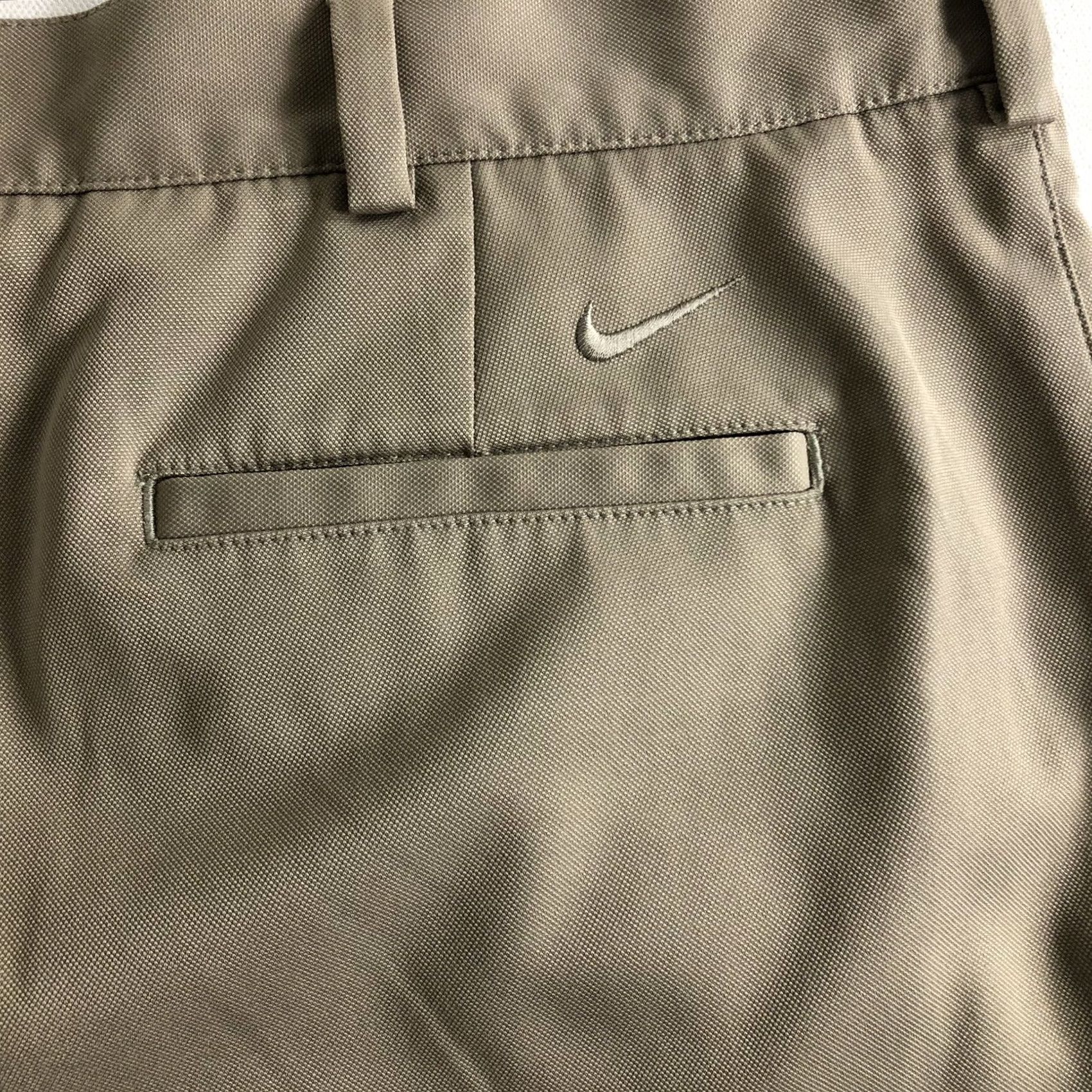 Nike Nike Golf Mens Size 40 Chino Shorts Khaki Pleated Front Activewear Size US 40 / EU 56 - 3 Thumbnail