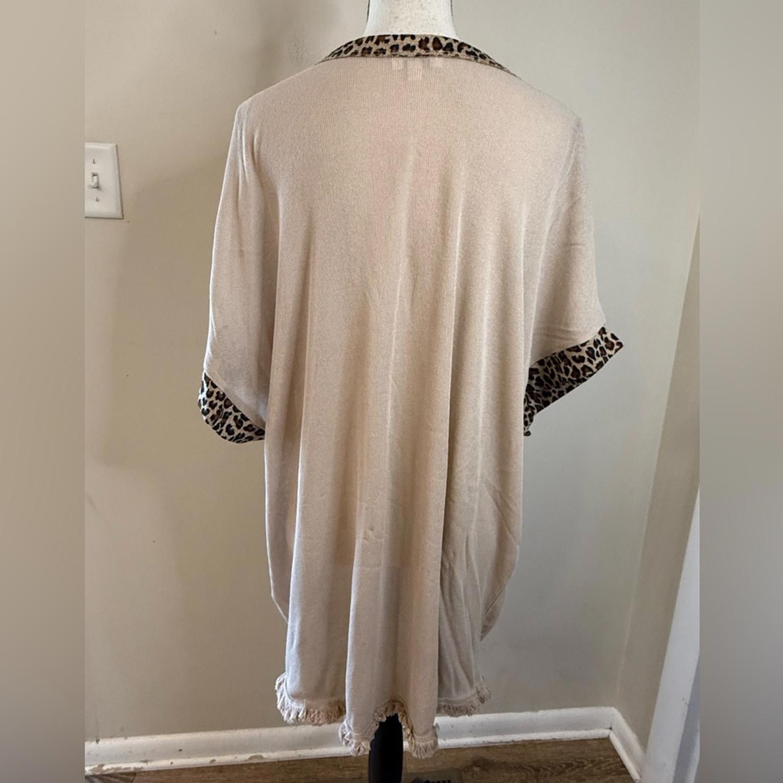 Other Umgee boho tan sweater leopard print fringe trim SZ LG Size L / US 10 / IT 46 - 3 Thumbnail
