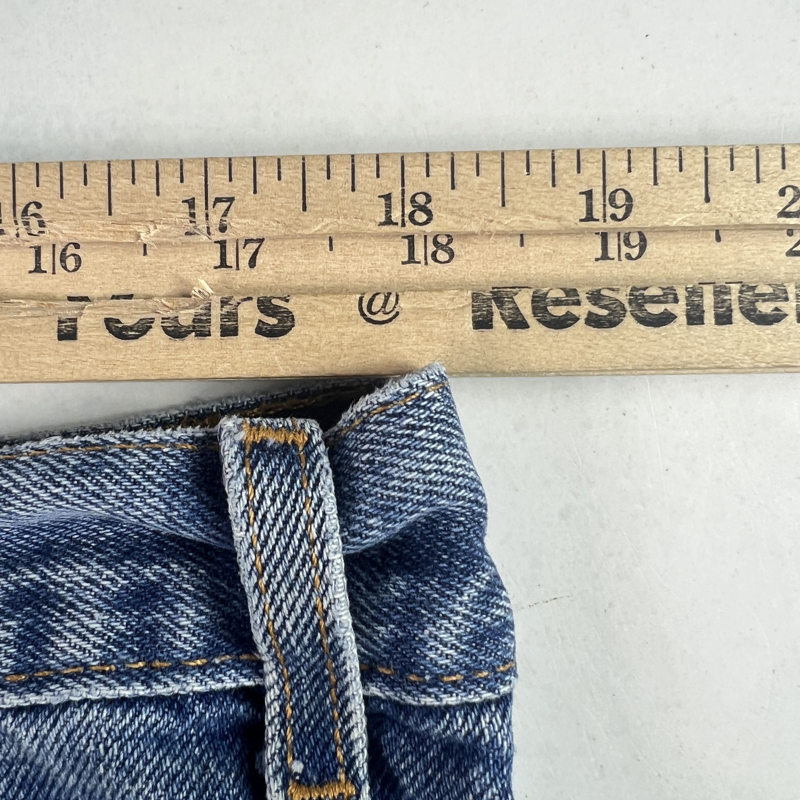 Levi's Y2K Levi's Jean Shorts 560 Loose Faded Thrashed Denim Jorts Size US 36 / EU 52 - 20 Thumbnail