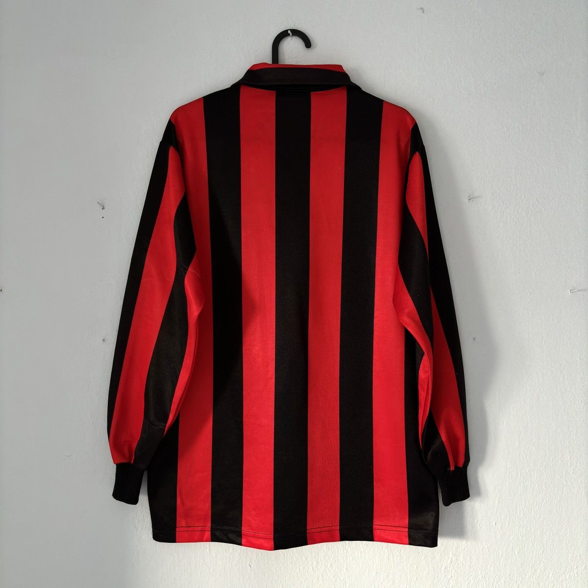 Adidas × Vintage 1990 1992 AC Milan Adidas Vintage Home Soccer Jersey Maglia Size US S / EU 44-46 / 1 - 11 Thumbnail