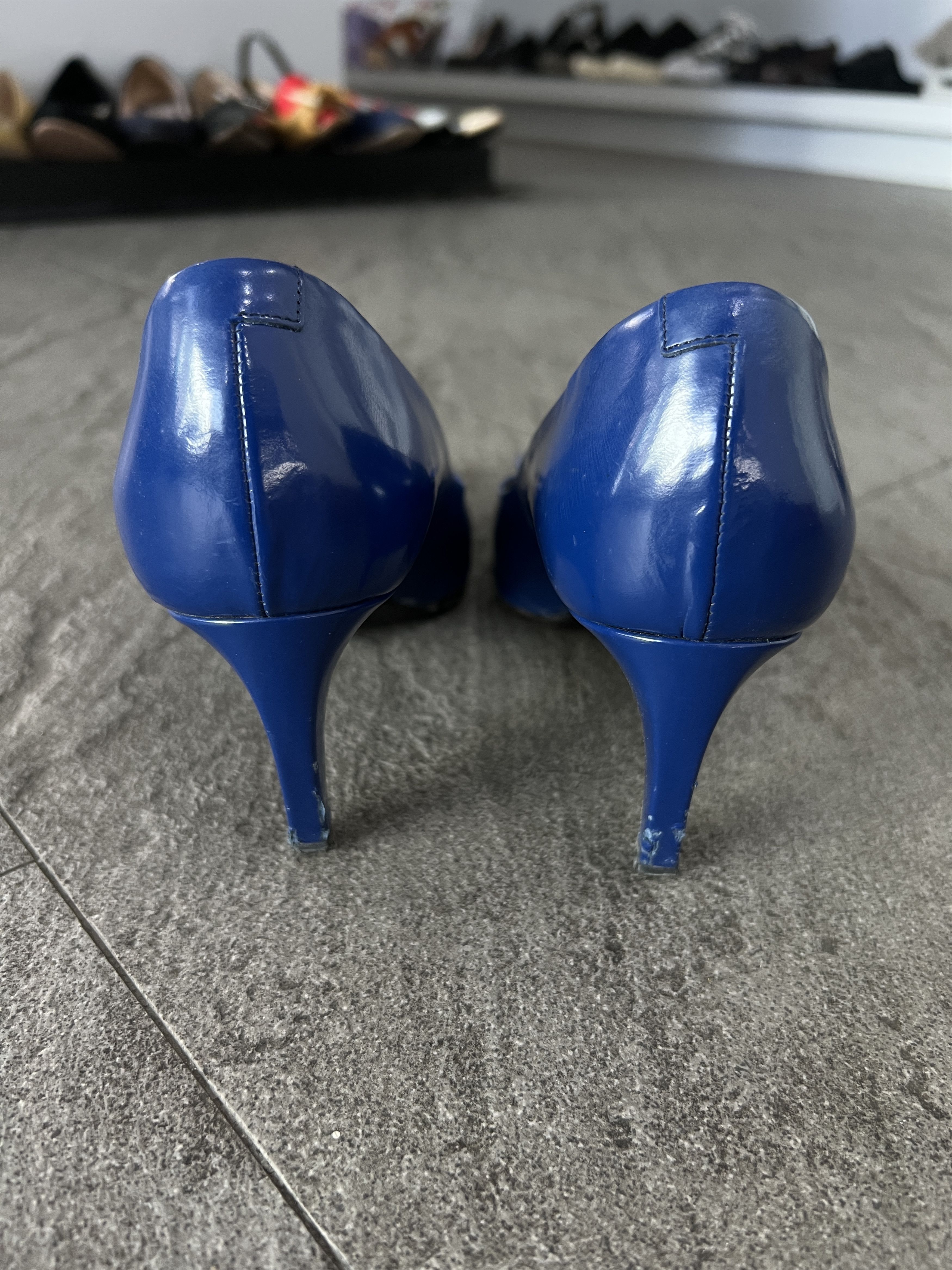 Roger Vivier Roger Vivier Buckle Heels Blue Patent Pumps Size US 6 / IT 36 - 7 Thumbnail