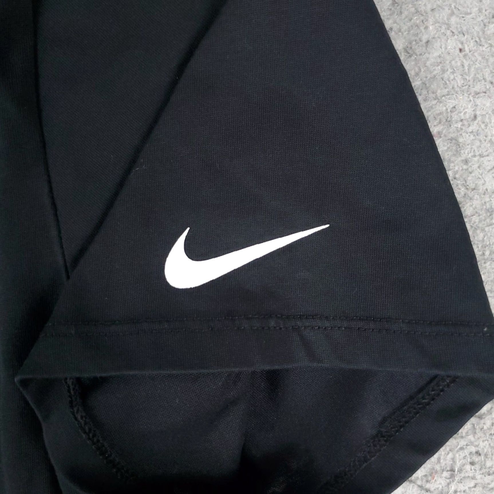 Nike Nike T Shirt Mens Size Medium Black Swoosh Training Active Short Sleeve Size US M / EU 48-50 / 2 - 4 Thumbnail
