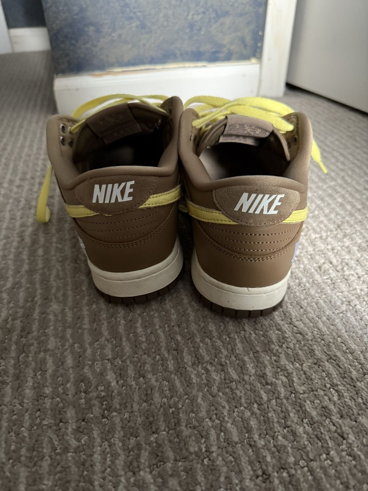 Nike × Undefeated Nike Dunk Low SP Undefeated Canteen Dunk Size US 8.5 / EU 41-42 - 4 Thumbnail