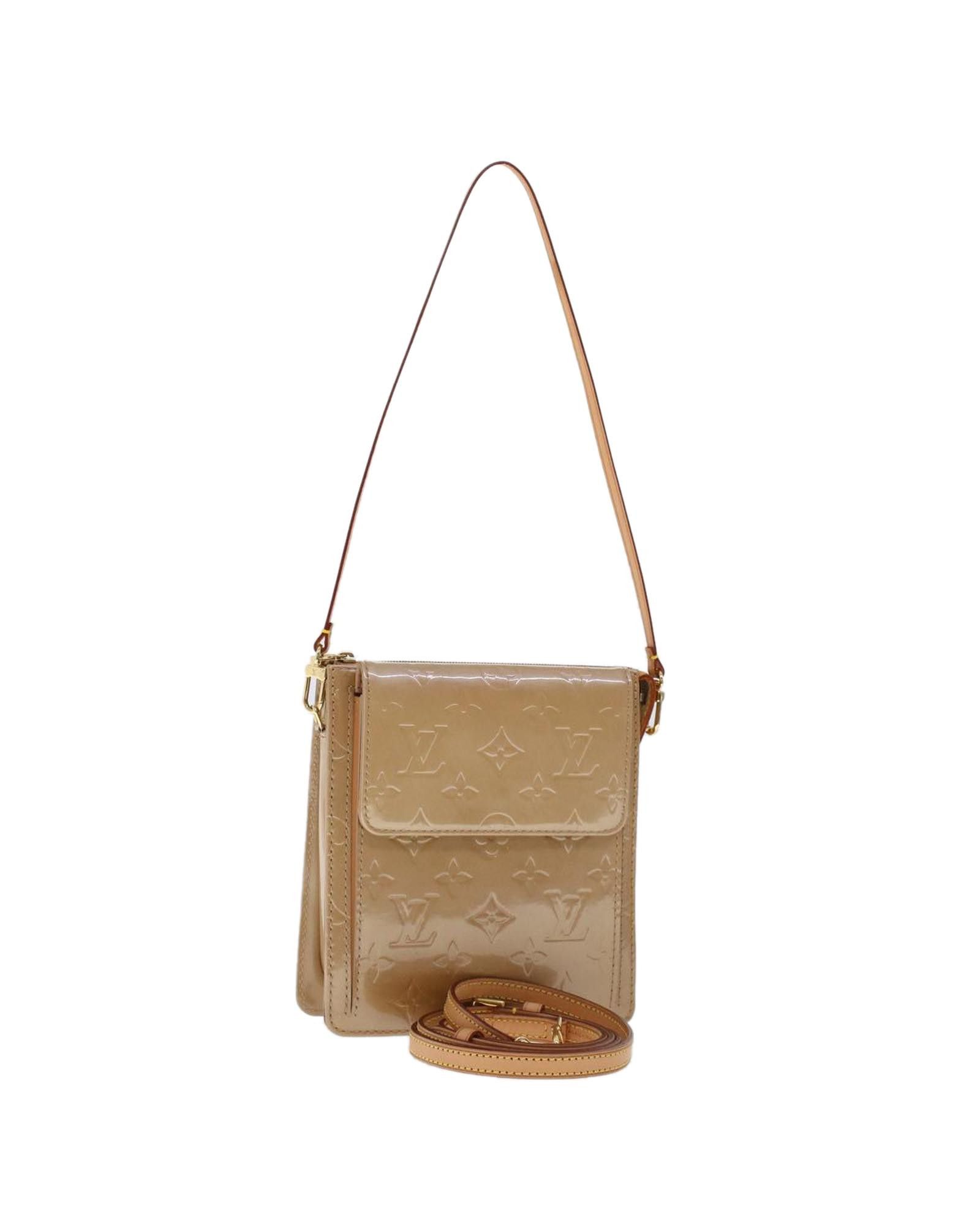 image of Chic And Versatile Louis Vuitton Mott Pouch In Beige Patent Leather, Women's
