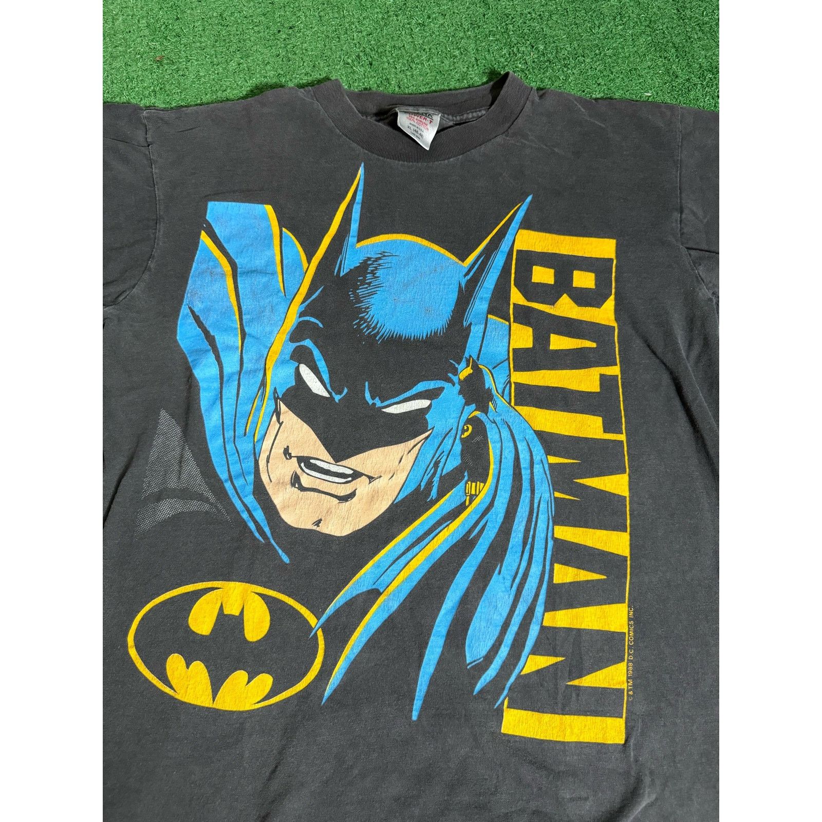 DC Comics Vintage Batman Tee Early 90s Size XL Size US XL / EU 56 / 4 - 1 Thumbnail
