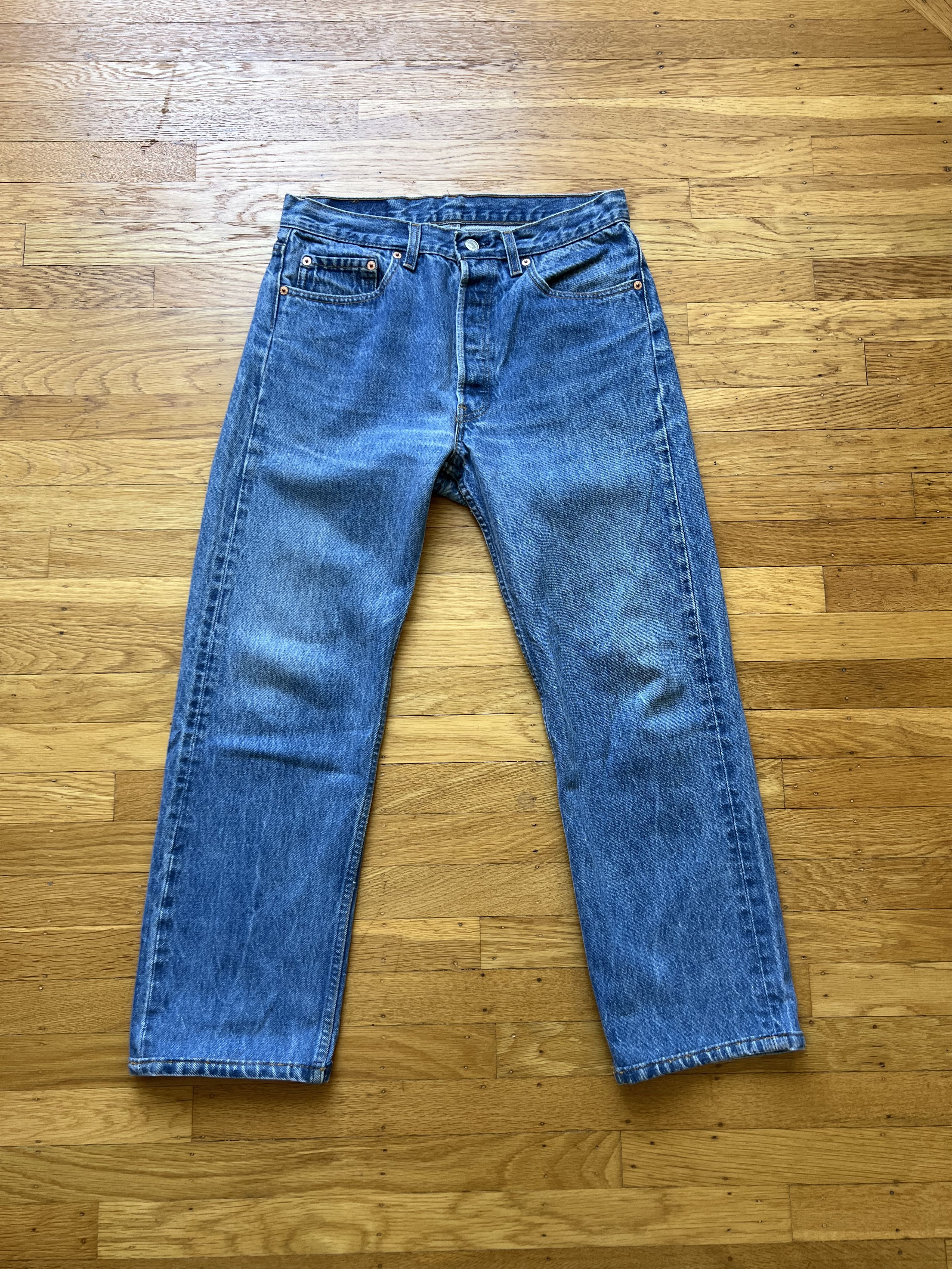 image of Levis Vintage Clothing Vintage Levi's 501 (Made In Usa) in Blue, Men's (Size 31)
