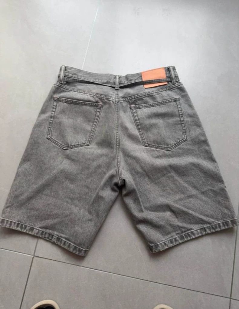Acne Studios acne studios Gray wide-leg shorts 2506-Nextarrow Size US 32 / EU 48 - 2 Thumbnail