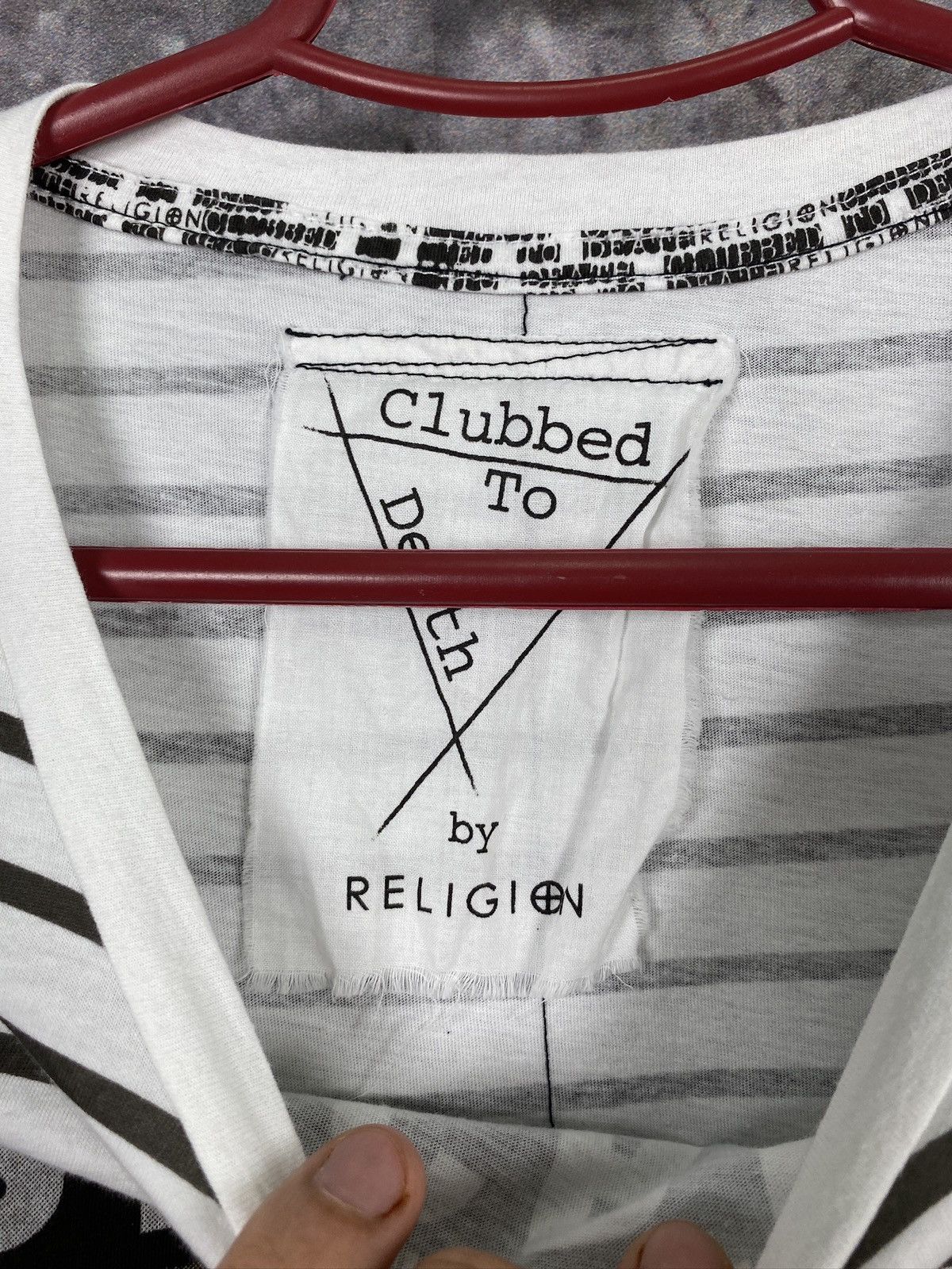 True Religion Men’s Religion Secrets Lies Streetwear T-Shirt Size XL Size US XL / EU 56 / 4 - 5 Thumbnail