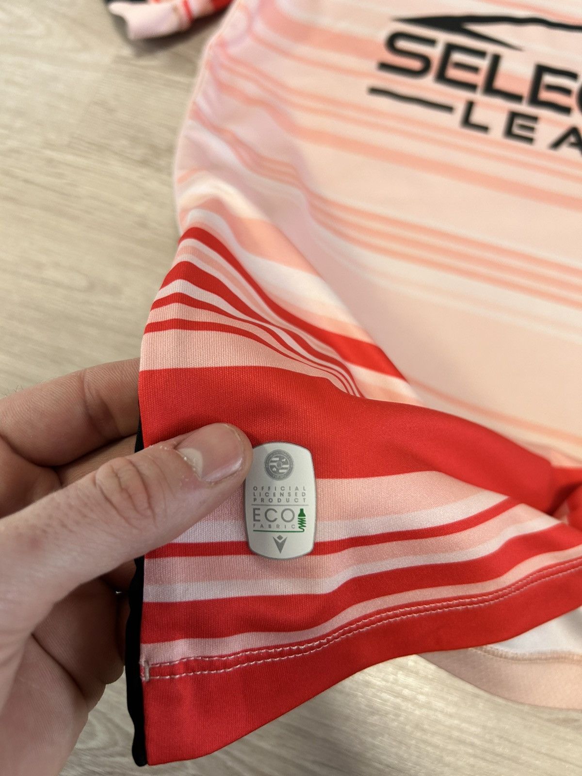 Macron BNWT Reading 2022/2023 England Rare Away Soccer Jersey Size US S / EU 44-46 / 1 - 9 Thumbnail