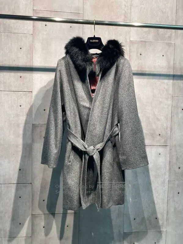 Max Mara MaxMara Gray Cashmere Winter Coat . Size M / US 6-8 / IT 42-44 - 1 Thumbnail