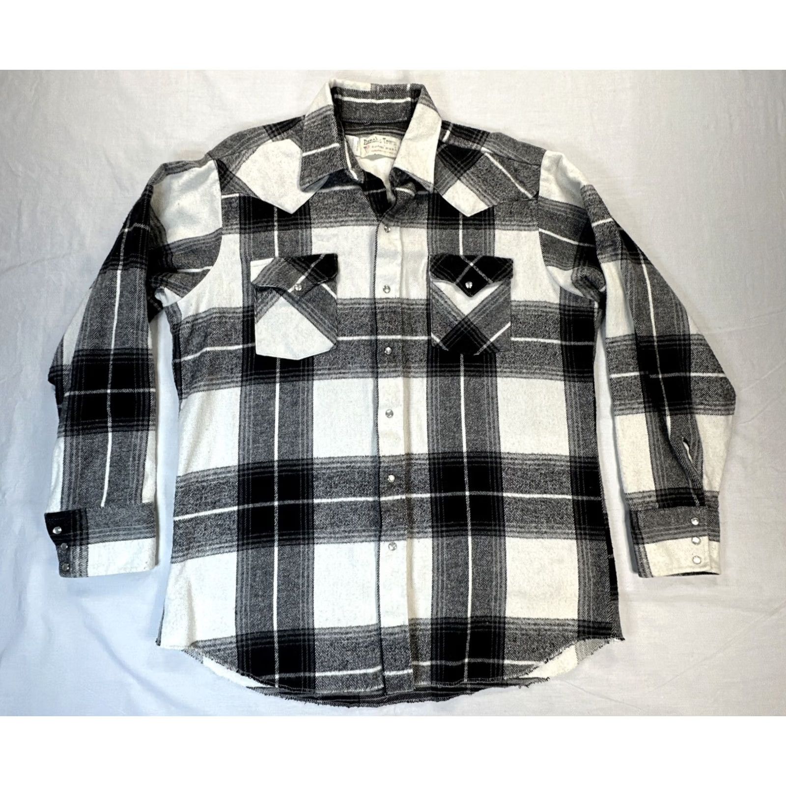 Vintage VINTAGE Ranch & Town Shirt Mens L Black & White Plaid Flannel Pearl Snap USA Western 80s 90s Size US L / EU 52-54 / 3 - 2 Thumbnail