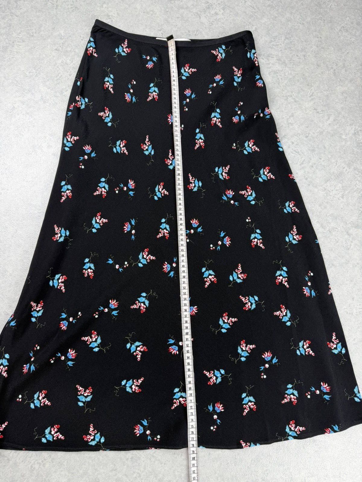 Diane von Furstenberg Diane Von Furstenberg Floral Skirt Black Size S Size 27" / US 4 / IT 40 - 16 Thumbnail