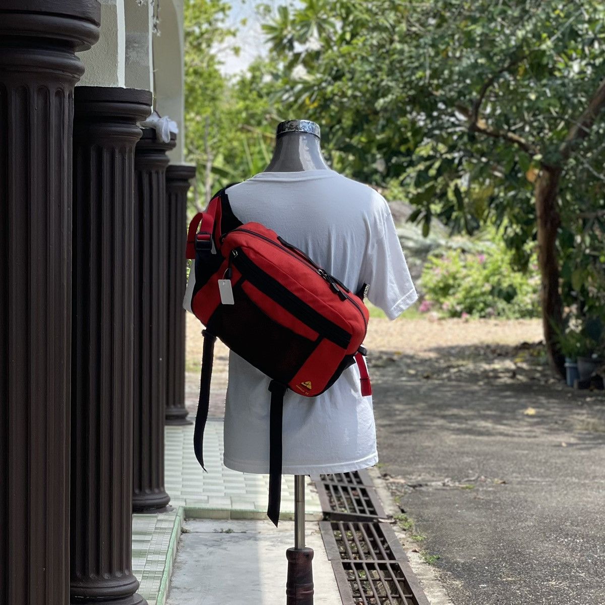 Nike ACG VINTAGE NIKE ACG MAKALU II WAIST BAG Size ONE SIZE - 1 Thumbnail