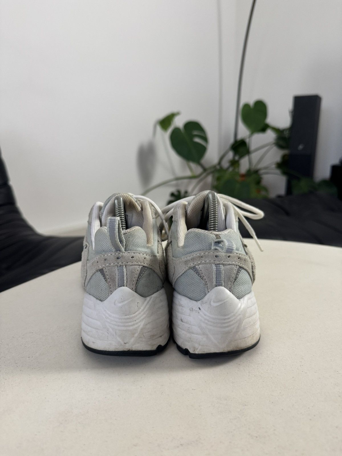 Nike Vintage Y2k Woman Nike Low Sneakers Grey Suede Rare 00s Size US 6.5 / IT 36.5 - 8 Thumbnail