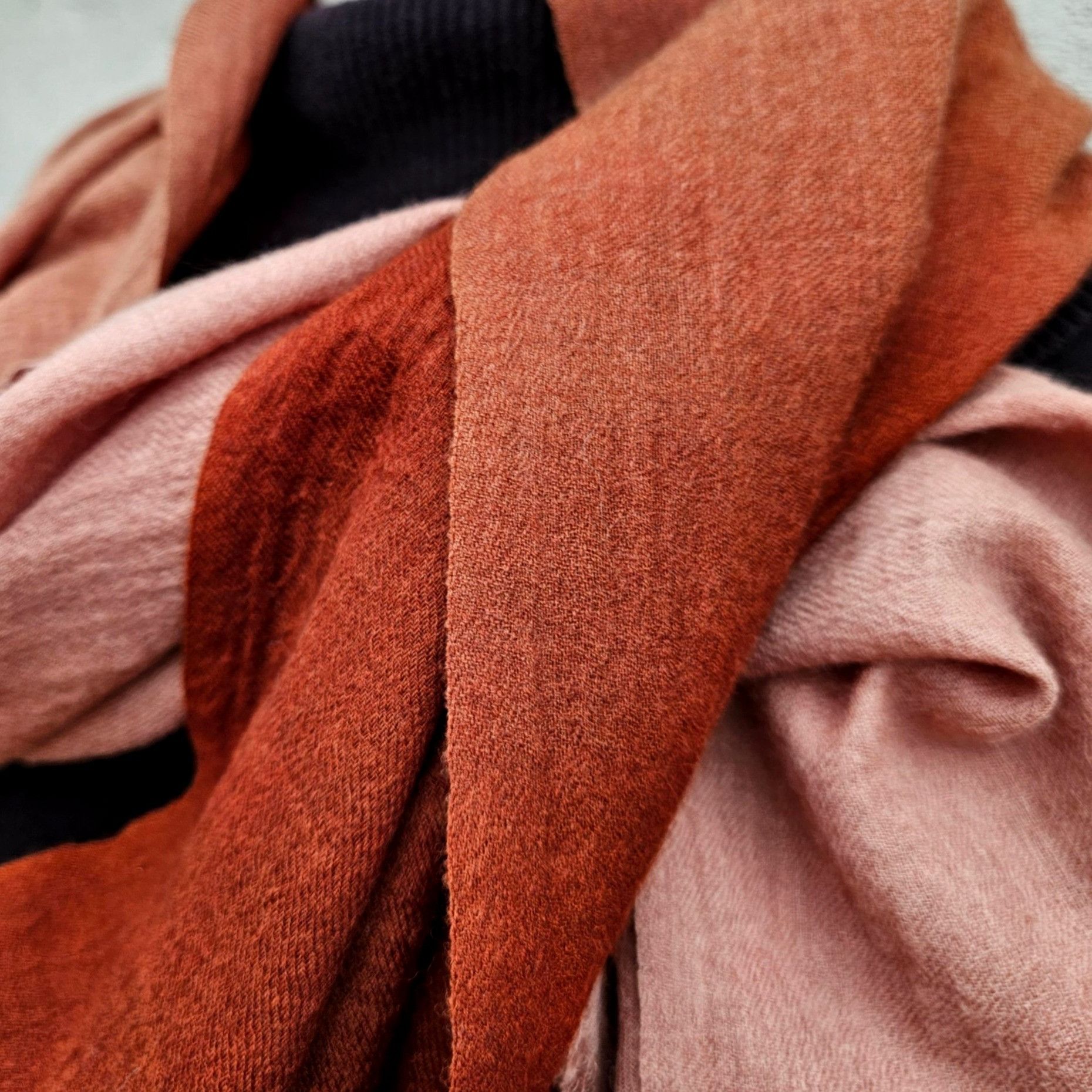 Donna Karan Vintage Donna Karan Signature Wool Shawl Wrap Rust Blush Omb Size ONE SIZE - 17 Thumbnail