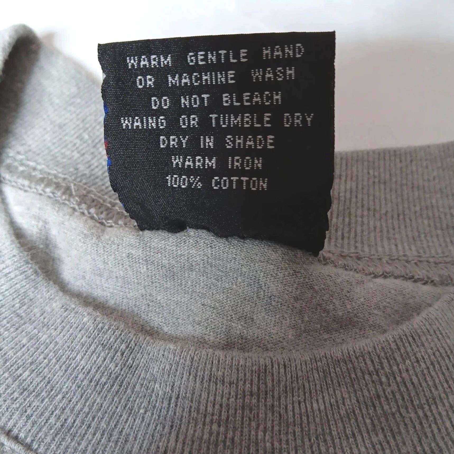 Vintage VINTAGE Samsousan Sydney Australia Skyline Travel Gray T Shirt Mens Large Short Sleeve Crew Neck Graphic Print Regular Cotton Knit Pattern Solid 1990s Size US L / EU 52-54 / 3 - 6 Thumbnail