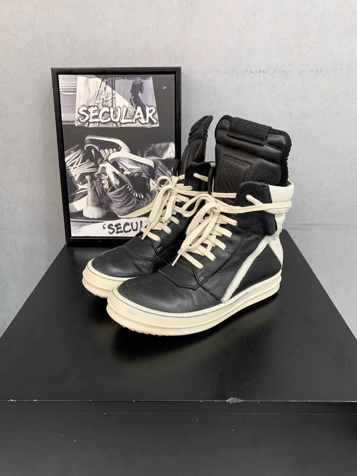 Rick Owens Rick Owens Inverted Triangle Geobasket K34 Size US 5 / IT 35 - 2 Thumbnail