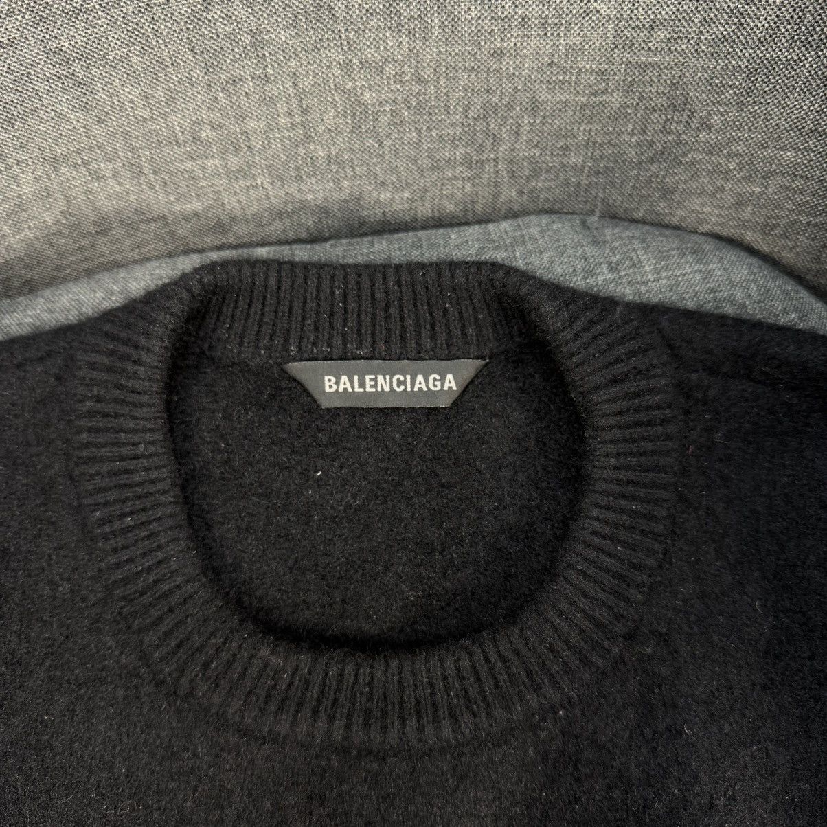 Balenciaga authentic BALENCIAGA “ Be different “ cashmere sweater black Size US XL / EU 56 / 4 - 11 Thumbnail