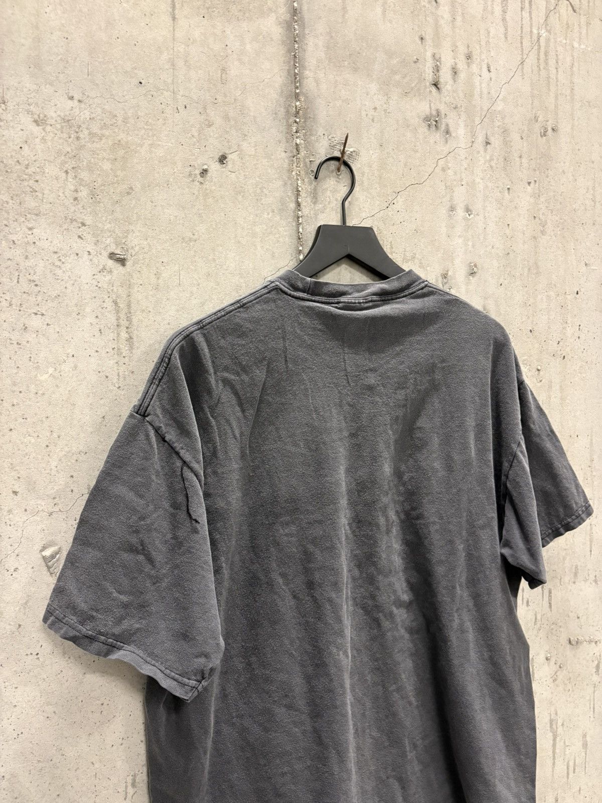 Vintage Vintage Blank Shirt Thrash Fade Distressed Grunge Band Boxy Size US XL / EU 56 / 4 - 4 Thumbnail