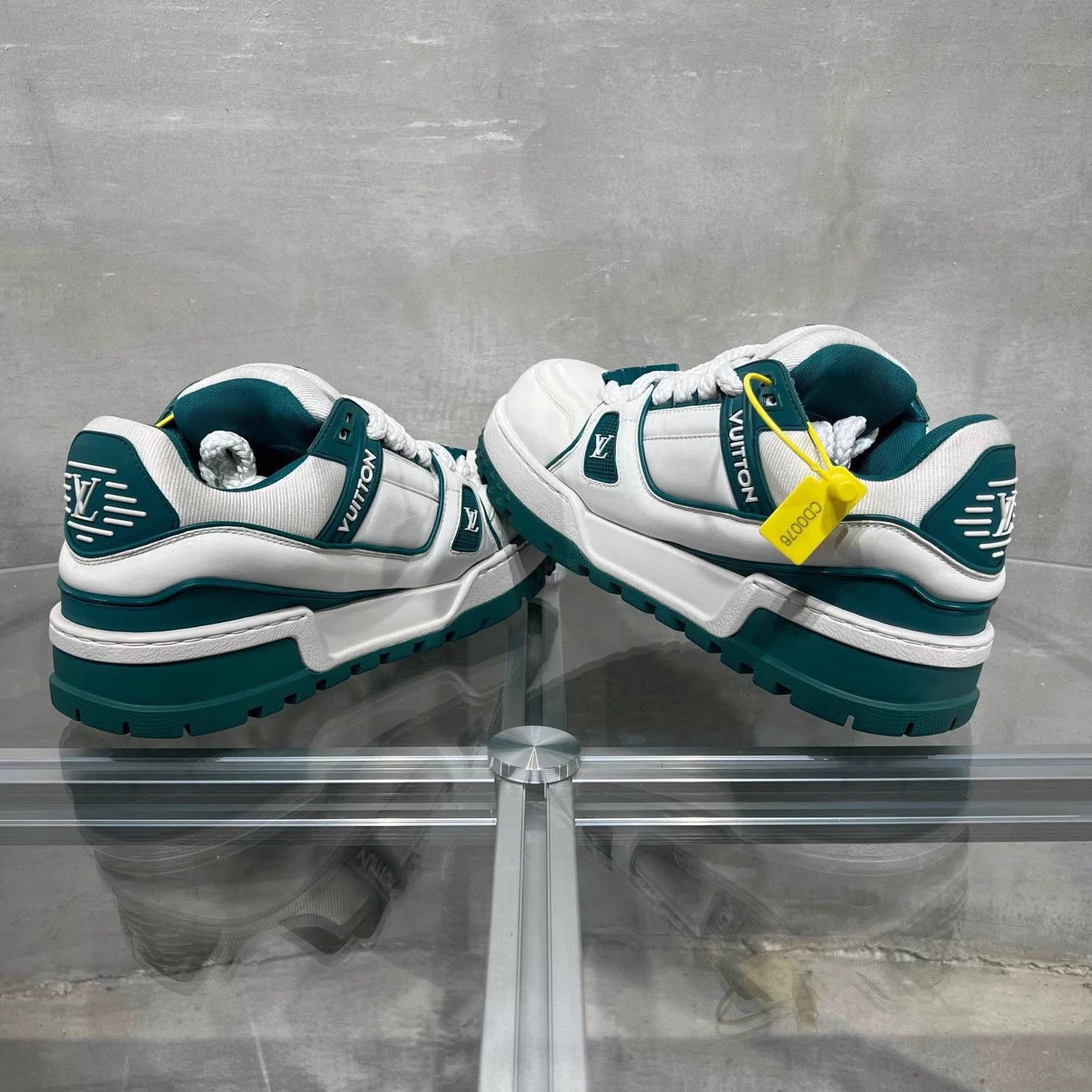 Louis Vuitton LV Little Dragon Pudong White Green UK6 40 Size US 6.5 / EU 39-40 - 5 Thumbnail