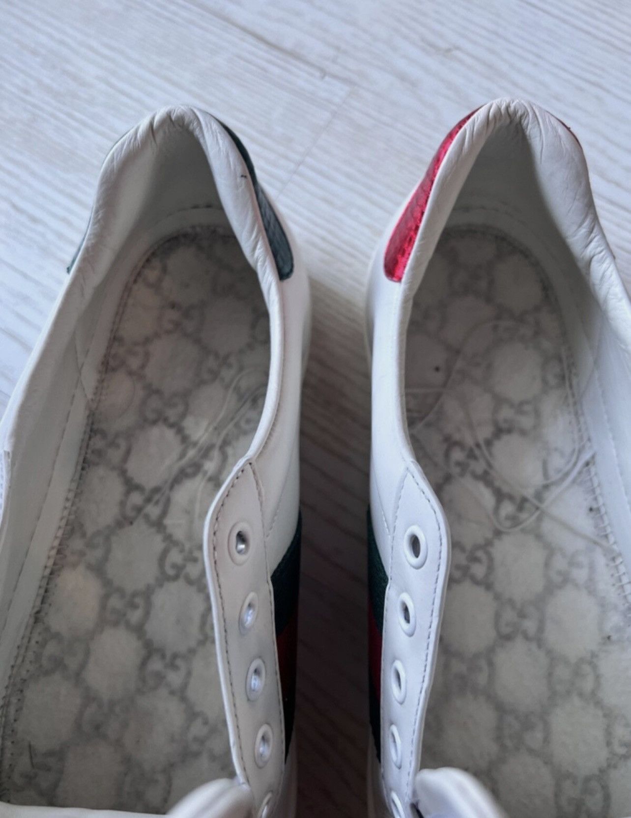 Gucci Gucci Ace Leather Sneakers Bee Embroidery Size 7.5 Designer Size US 8 / EU 41 - 8 Thumbnail
