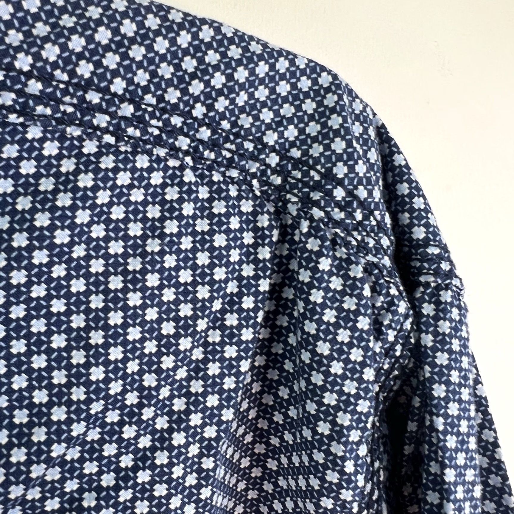 Tallia Italia Shirt XL Blue Geometric Print Long Sleeve Button-Up Mens Size US XL / EU 56 / 4 - 2 Thumbnail